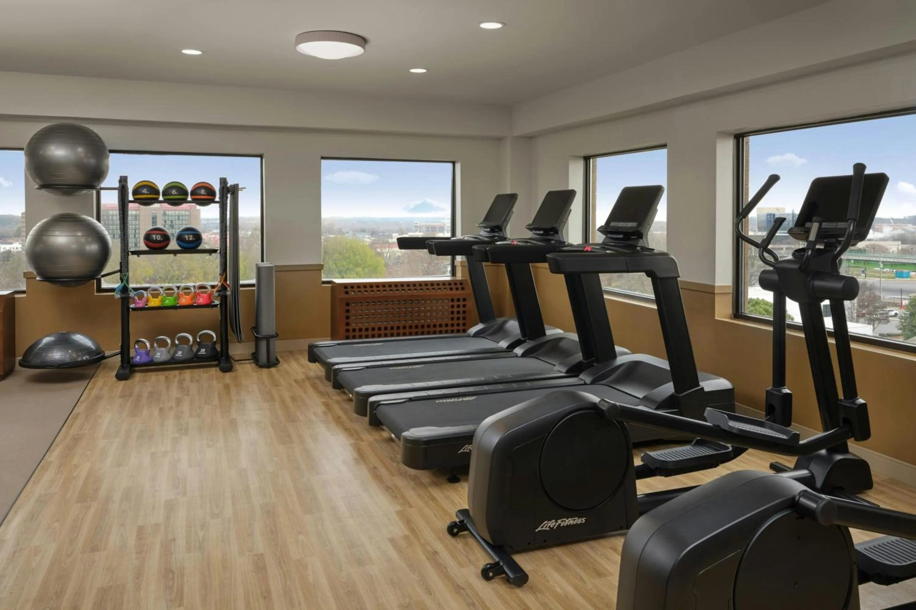 Fitness centre/facilities in The Mecklen Hotel, a Tribute Portfolio Hotel