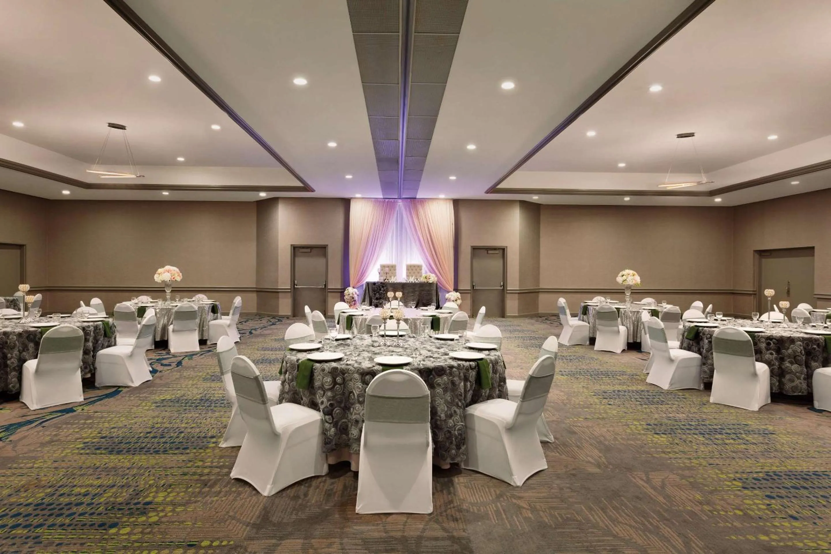 Meeting/conference room in Radisson Hotel Lenexa Overland Park