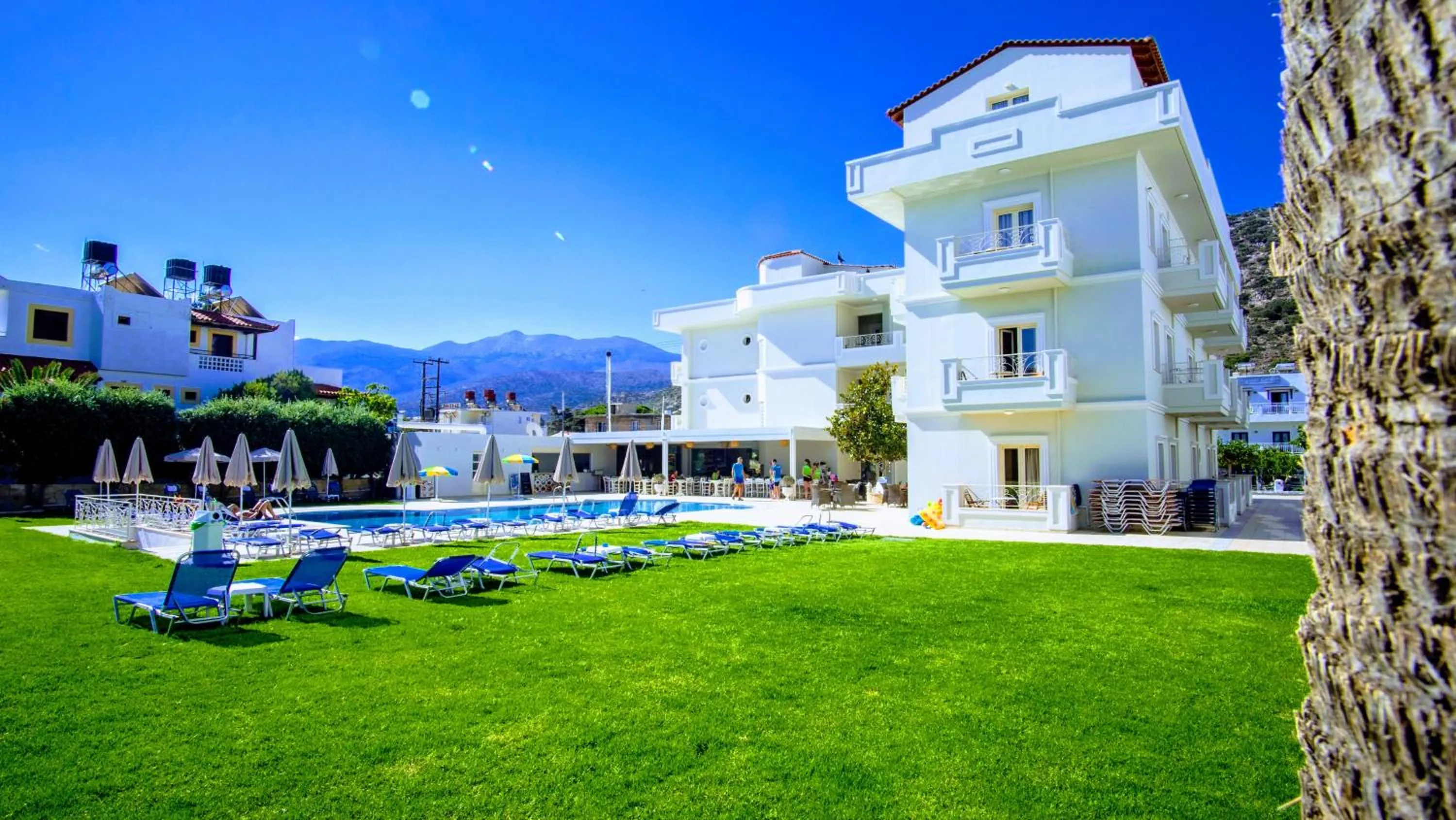 Property building in Pela Sofia