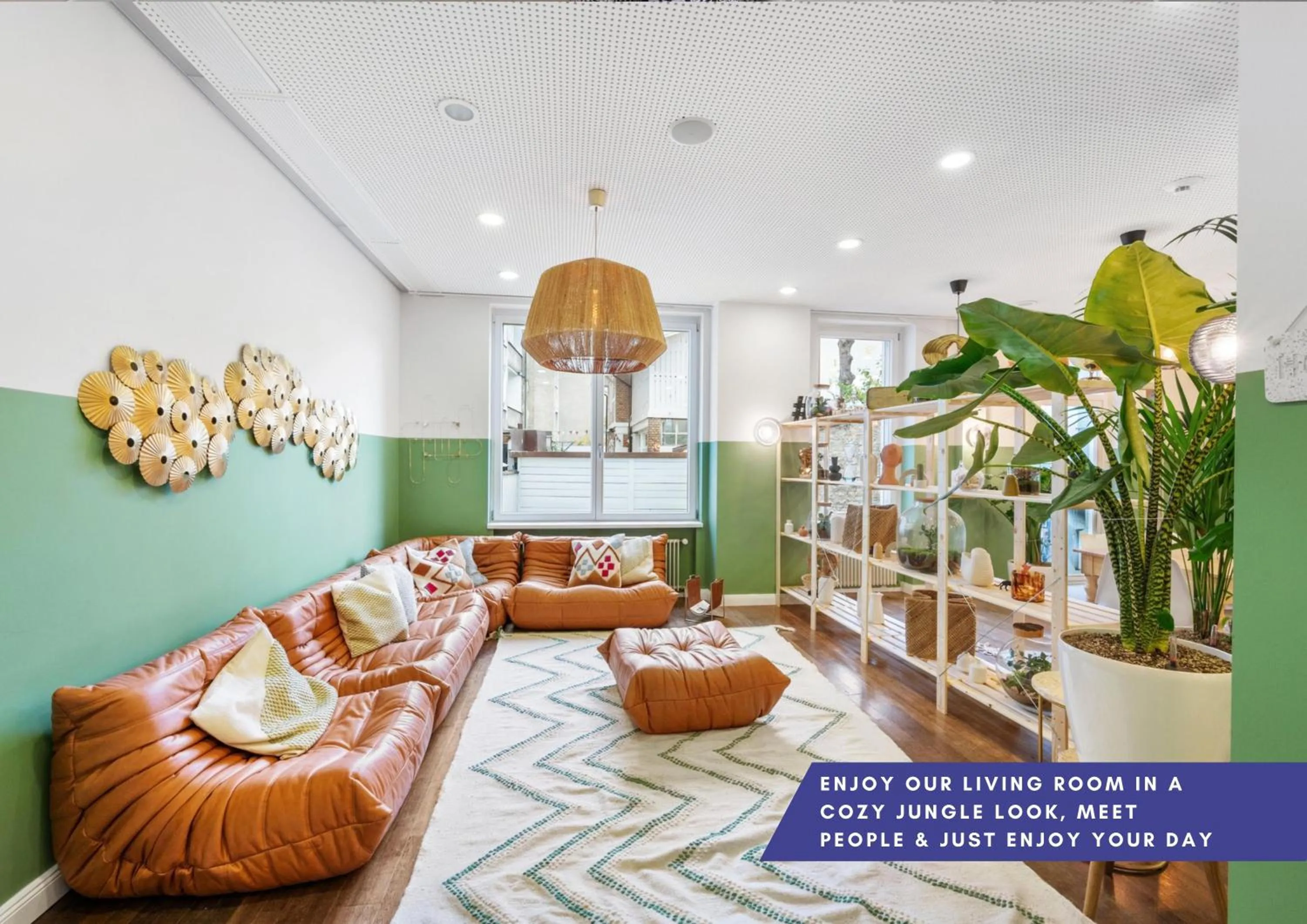 Living room, Bed in Becozy Self Check-in Pop-Up Hotel Basel