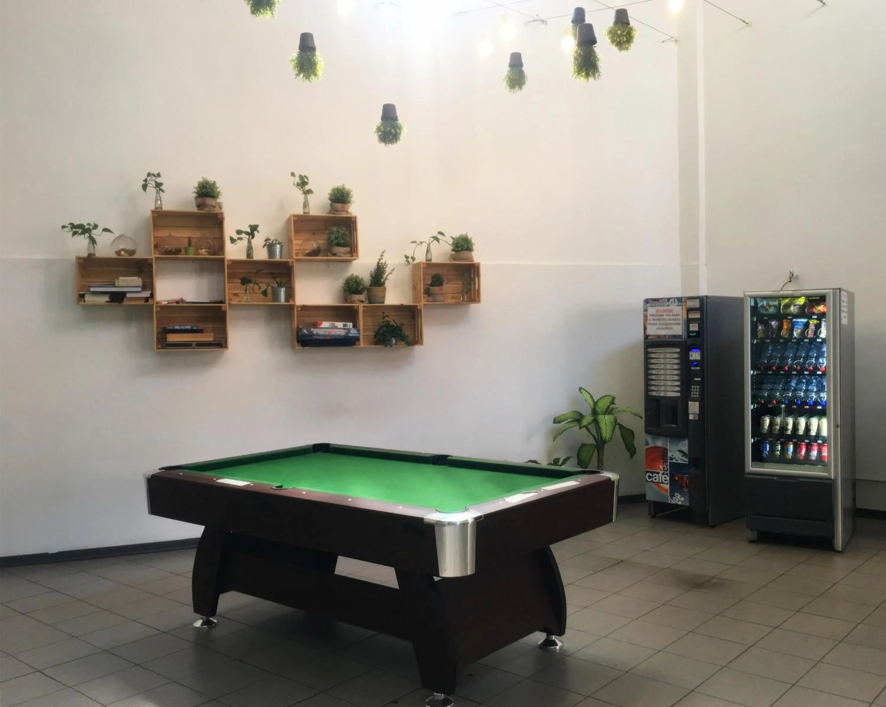 Billiard in Mio Hostel