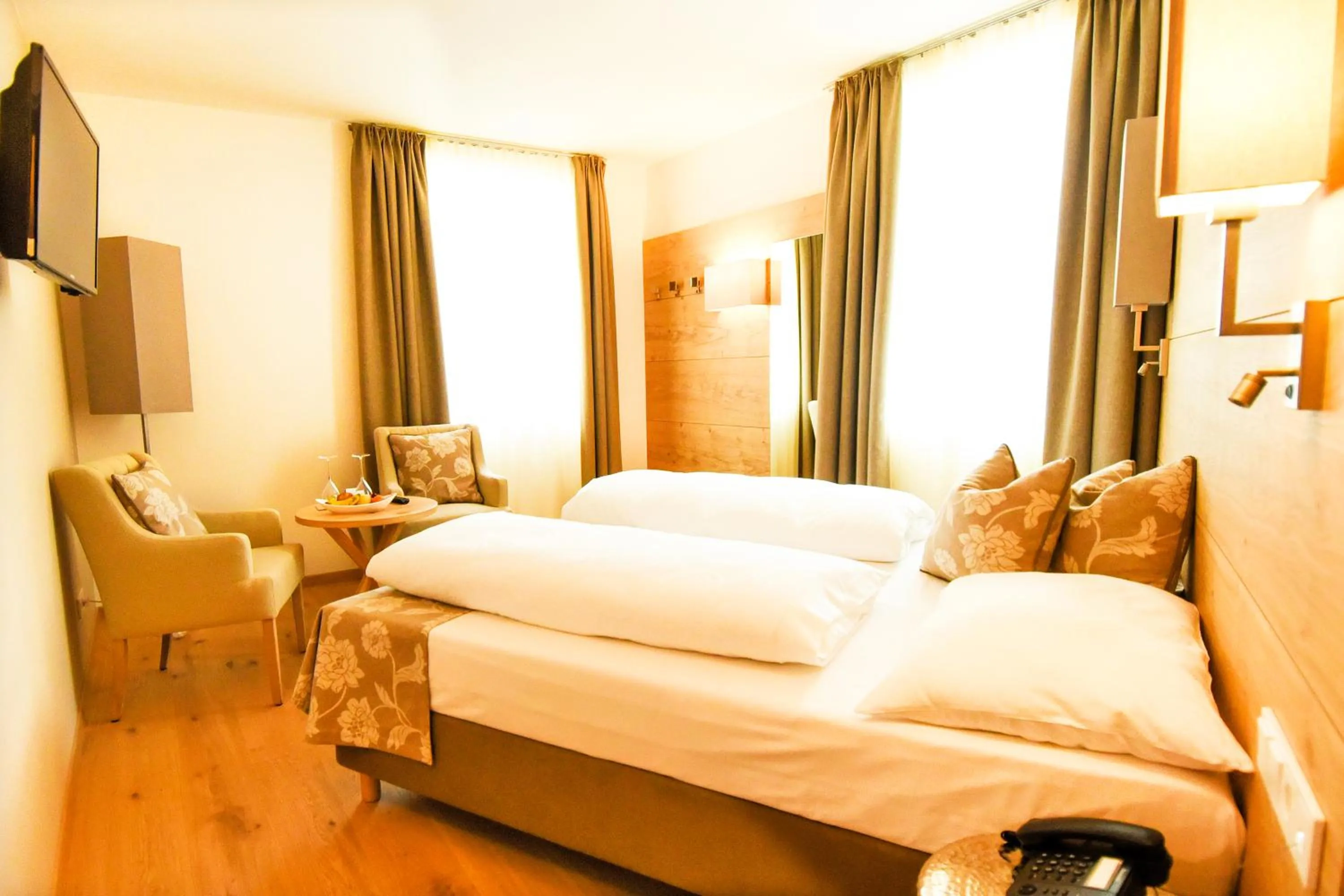 Photo of the whole room, Bed in Das Alte Rathaus