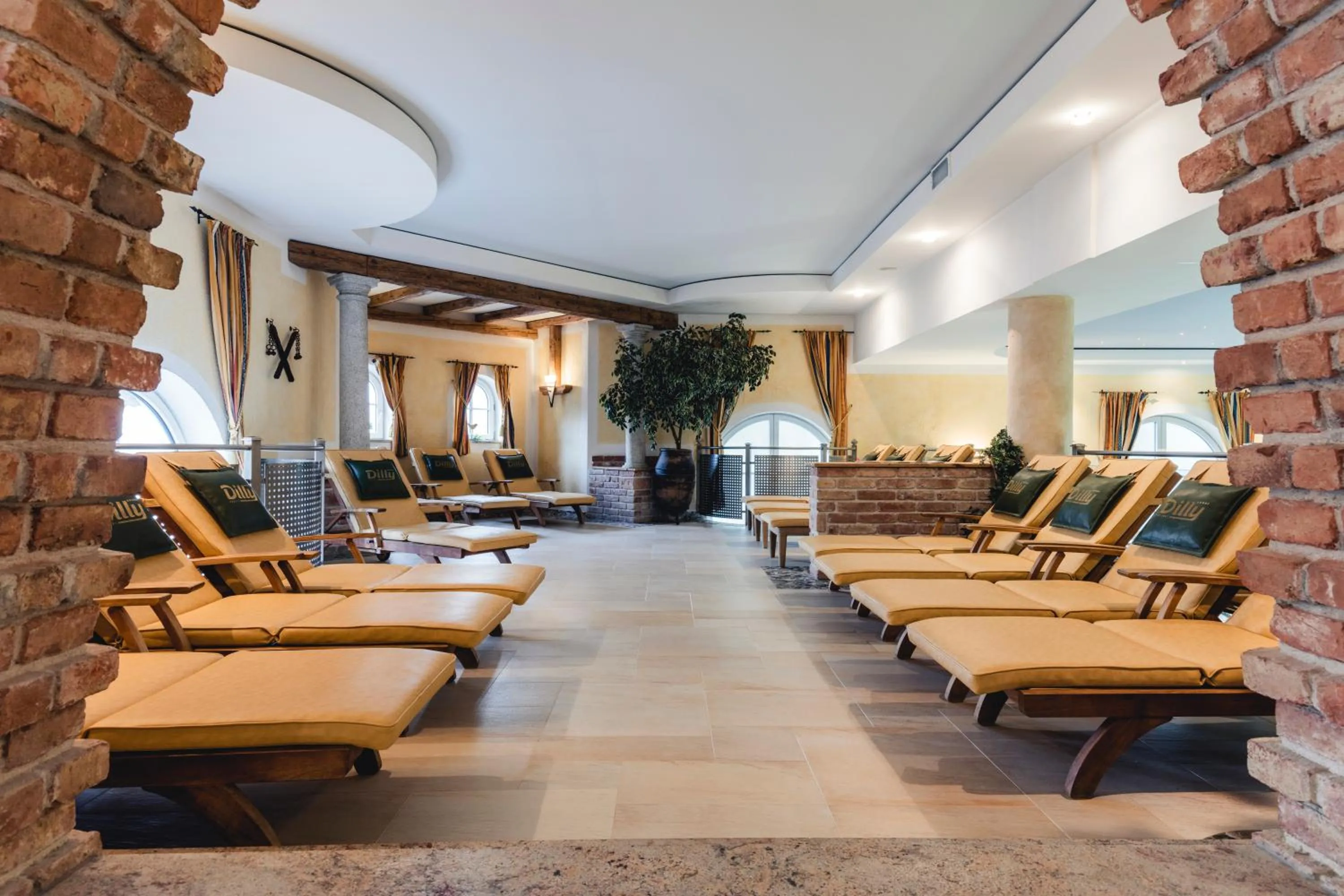 Swimming pool in Dilly - Das Nationalpark Resort