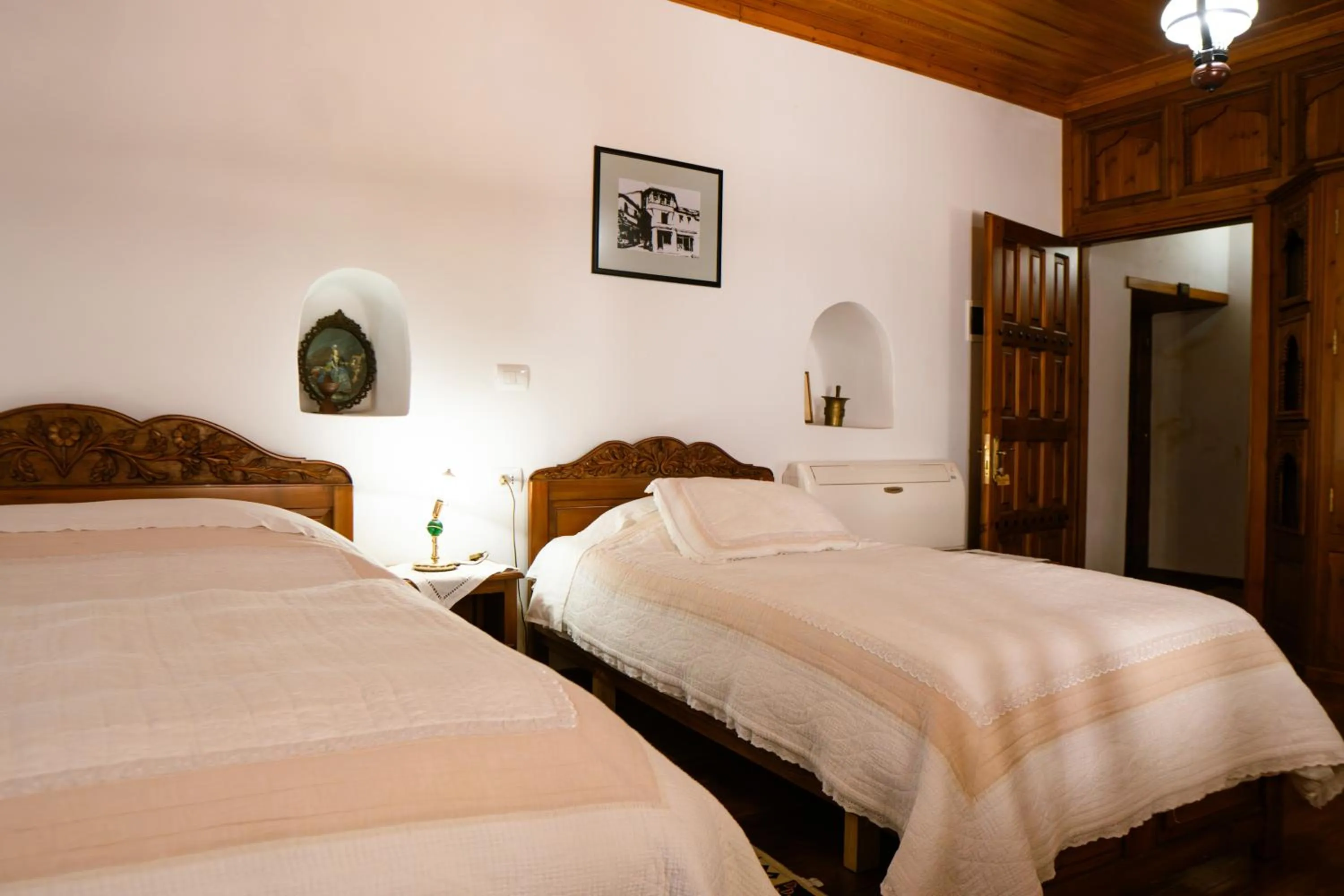 Bed in Old Bazaar 1790