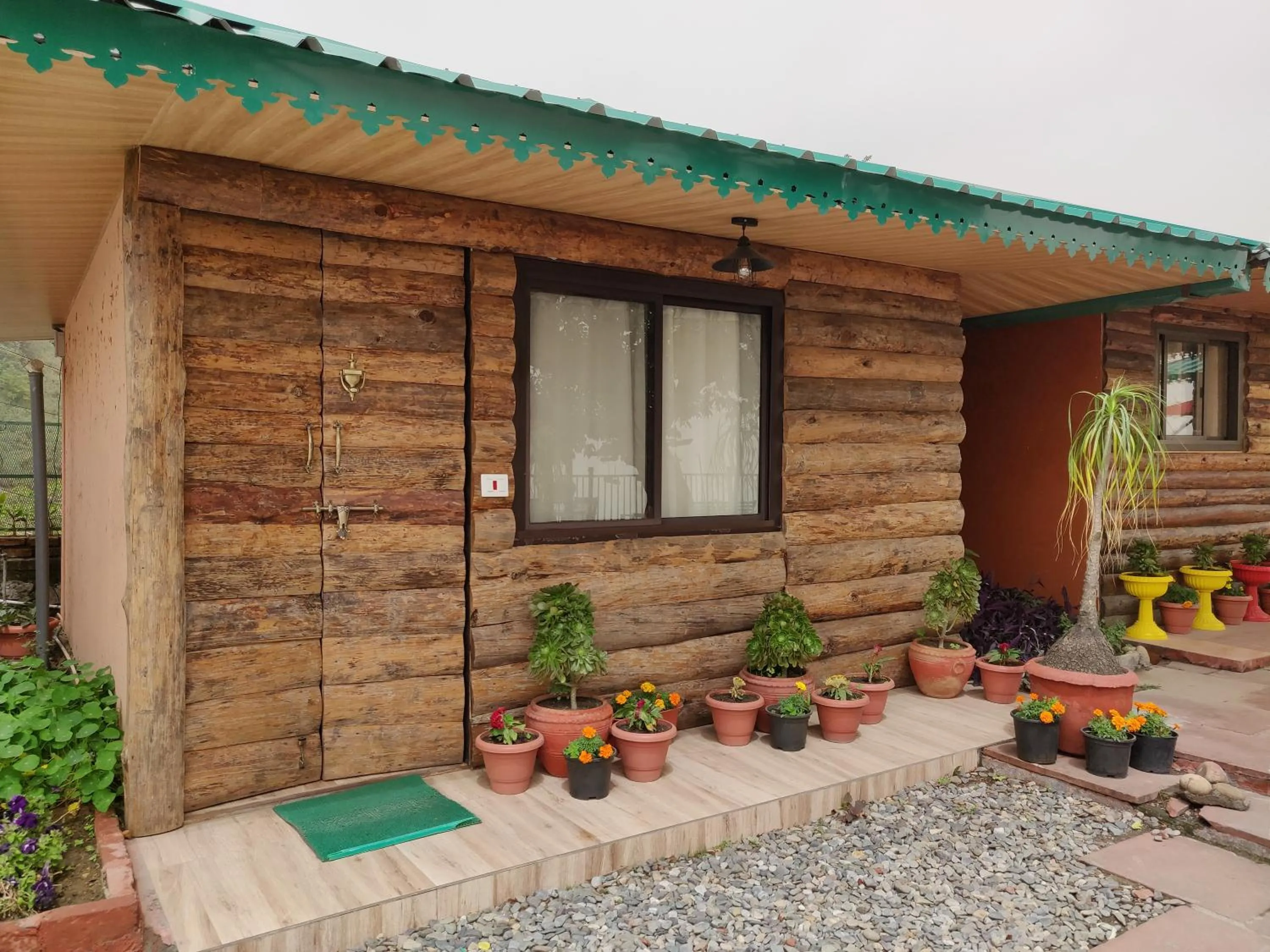 Decorative detail in Jharipani Castle