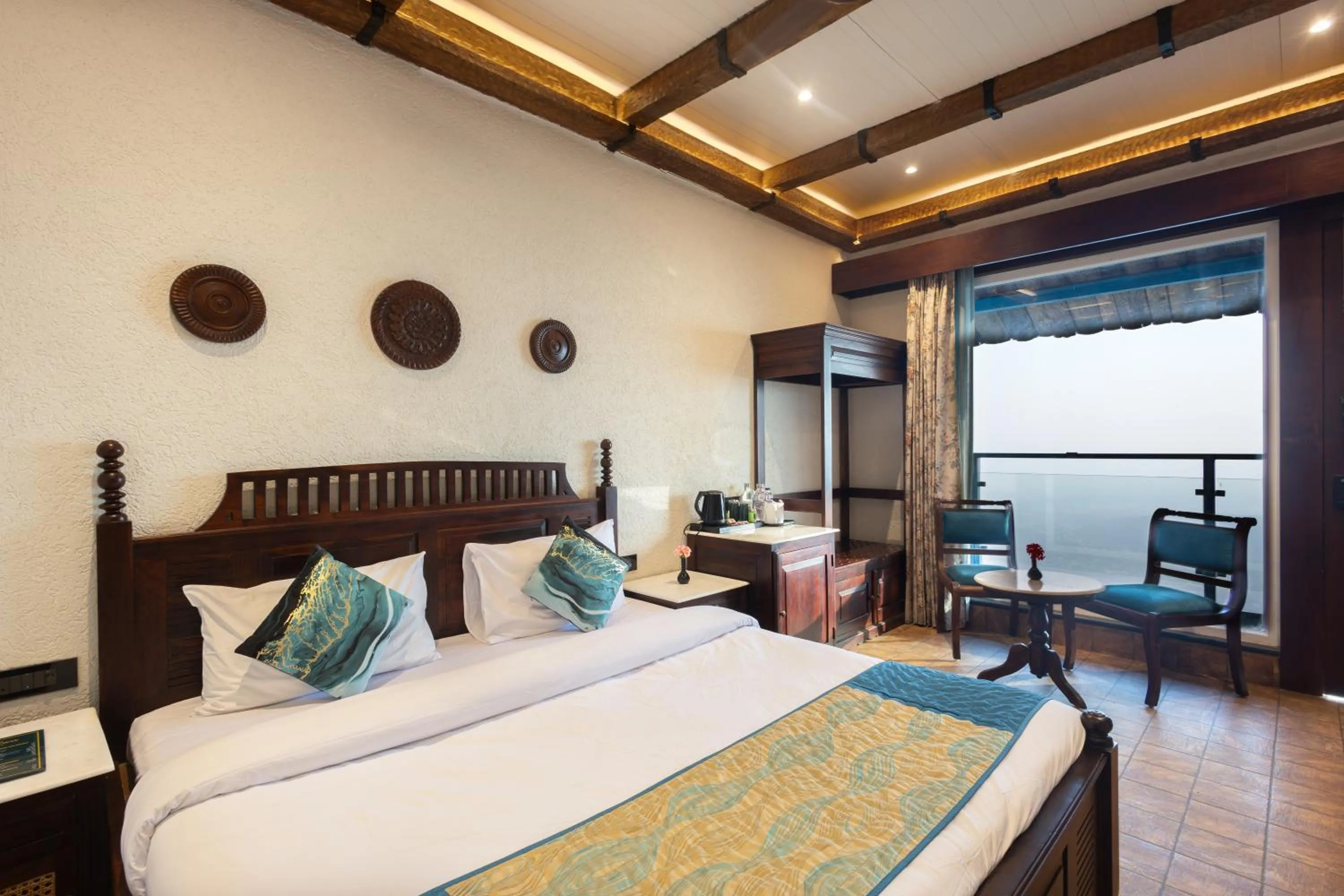 Bed in Jharipani Castle