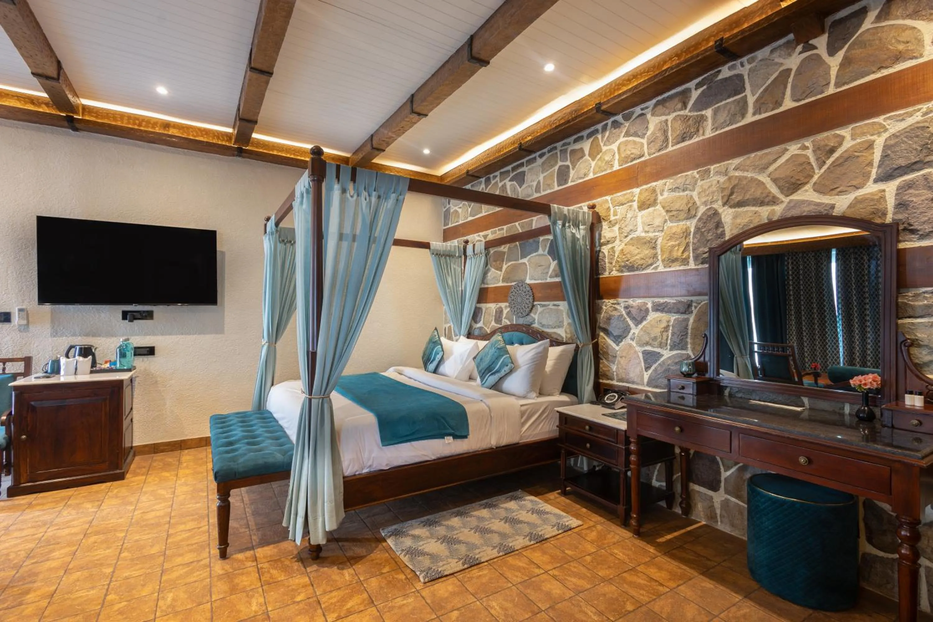 Bed in Jharipani Castle