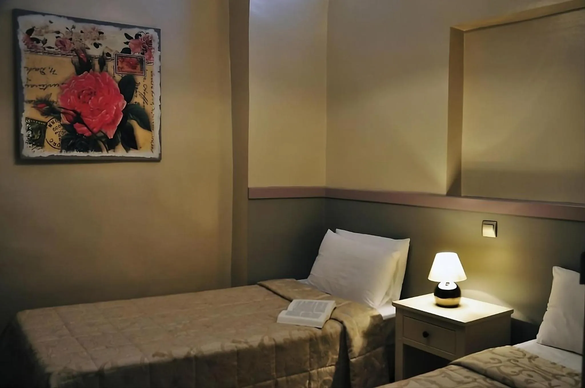 Bed in Hôtel du Palais des Papes