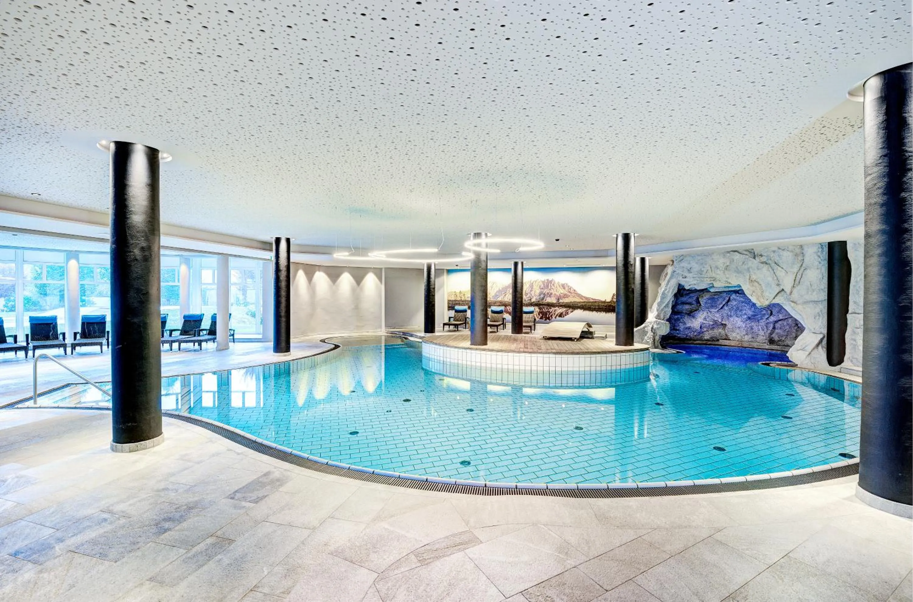 Swimming pool in Hotel Gut Brandlhof