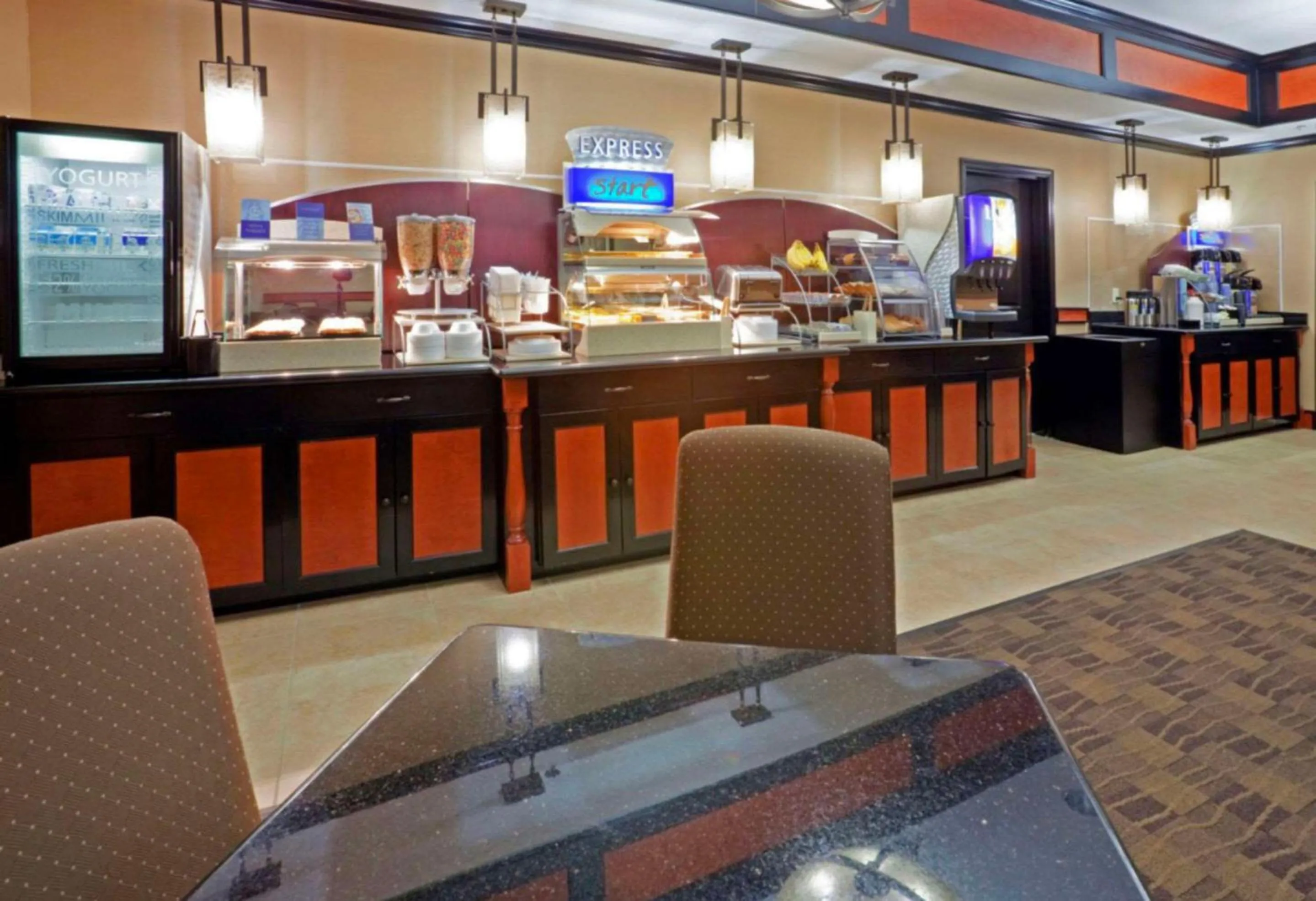 Breakfast in Comfort Inn & Suites Dallas Medical-Market Center