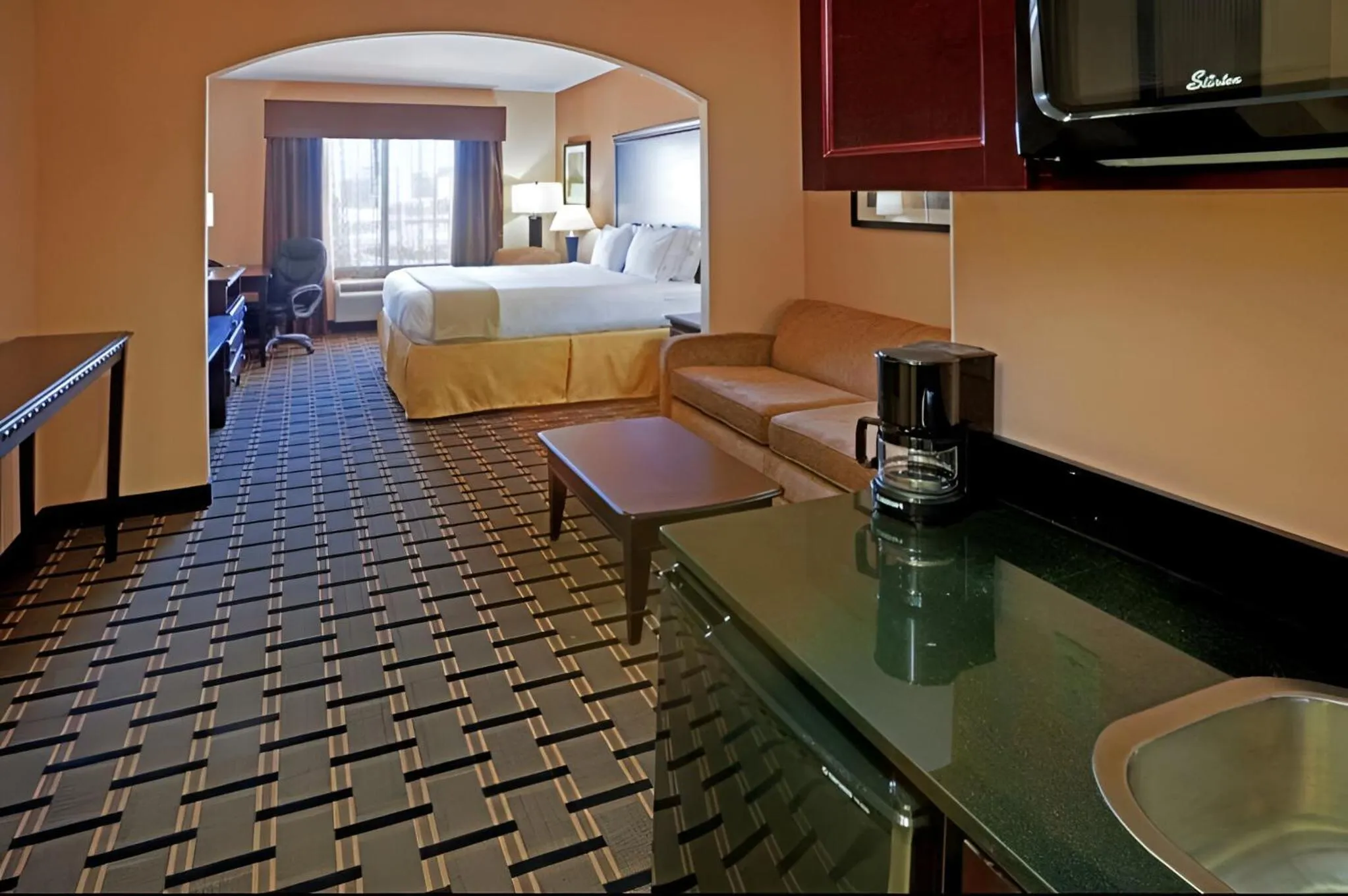 Bedroom, Bed in Comfort Inn & Suites Dallas Medical-Market Center