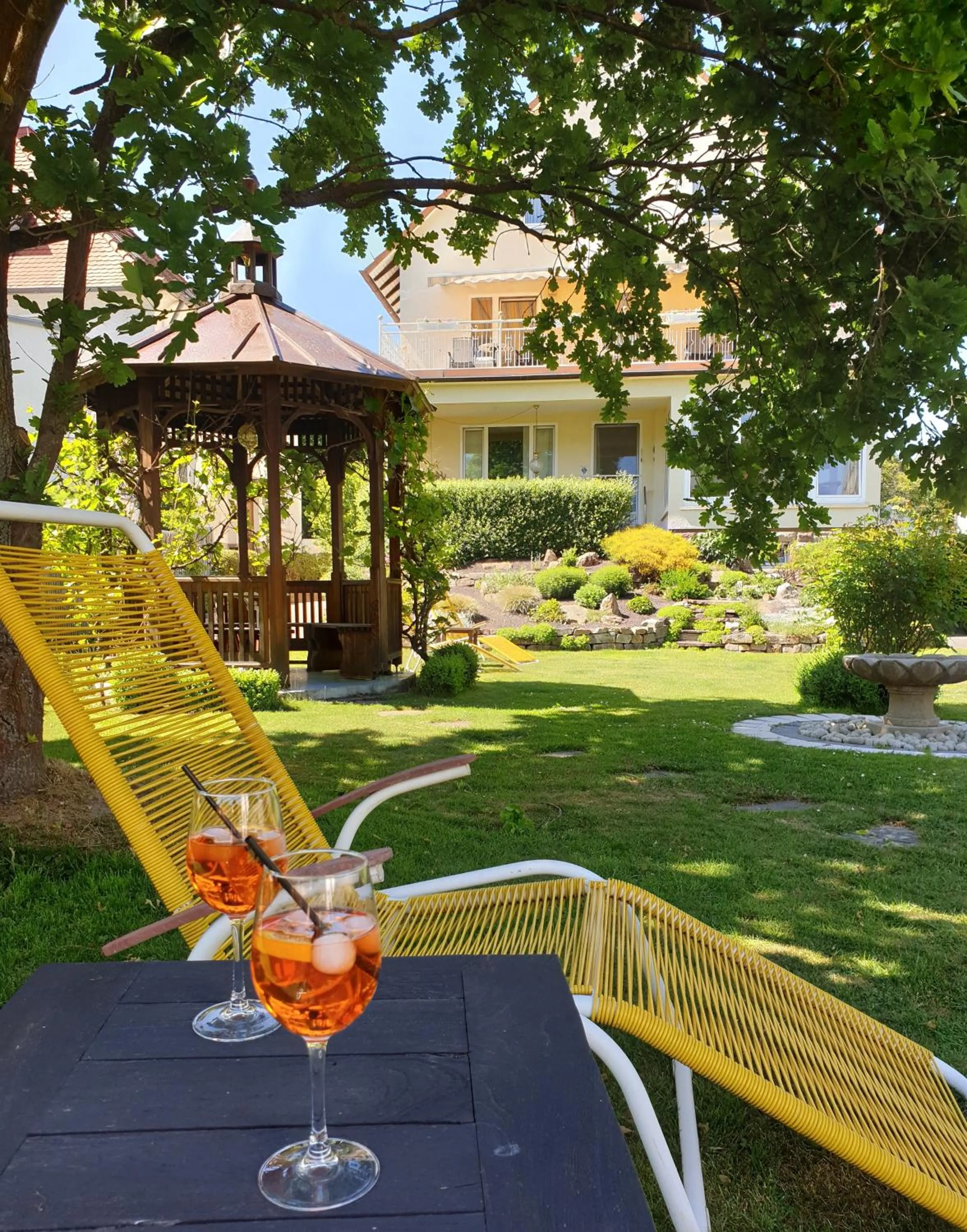 Property building in Hotel Hessischer Hof