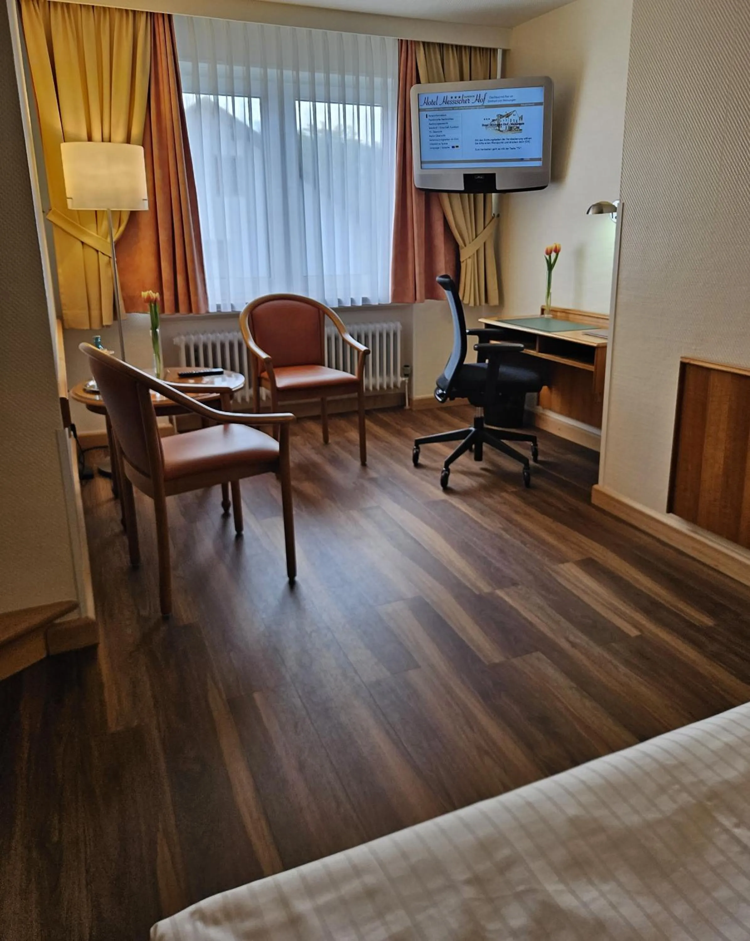 Photo of the whole room, Bed in Hotel Hessischer Hof