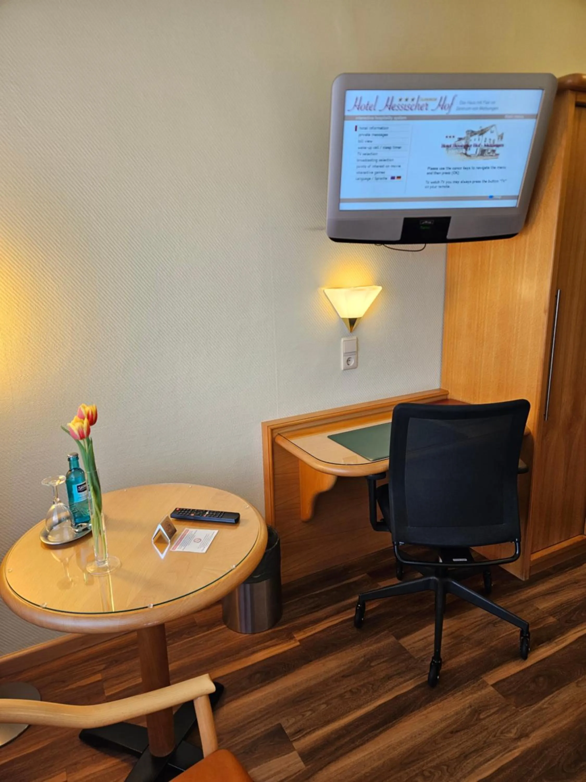 Photo of the whole room in Hotel Hessischer Hof