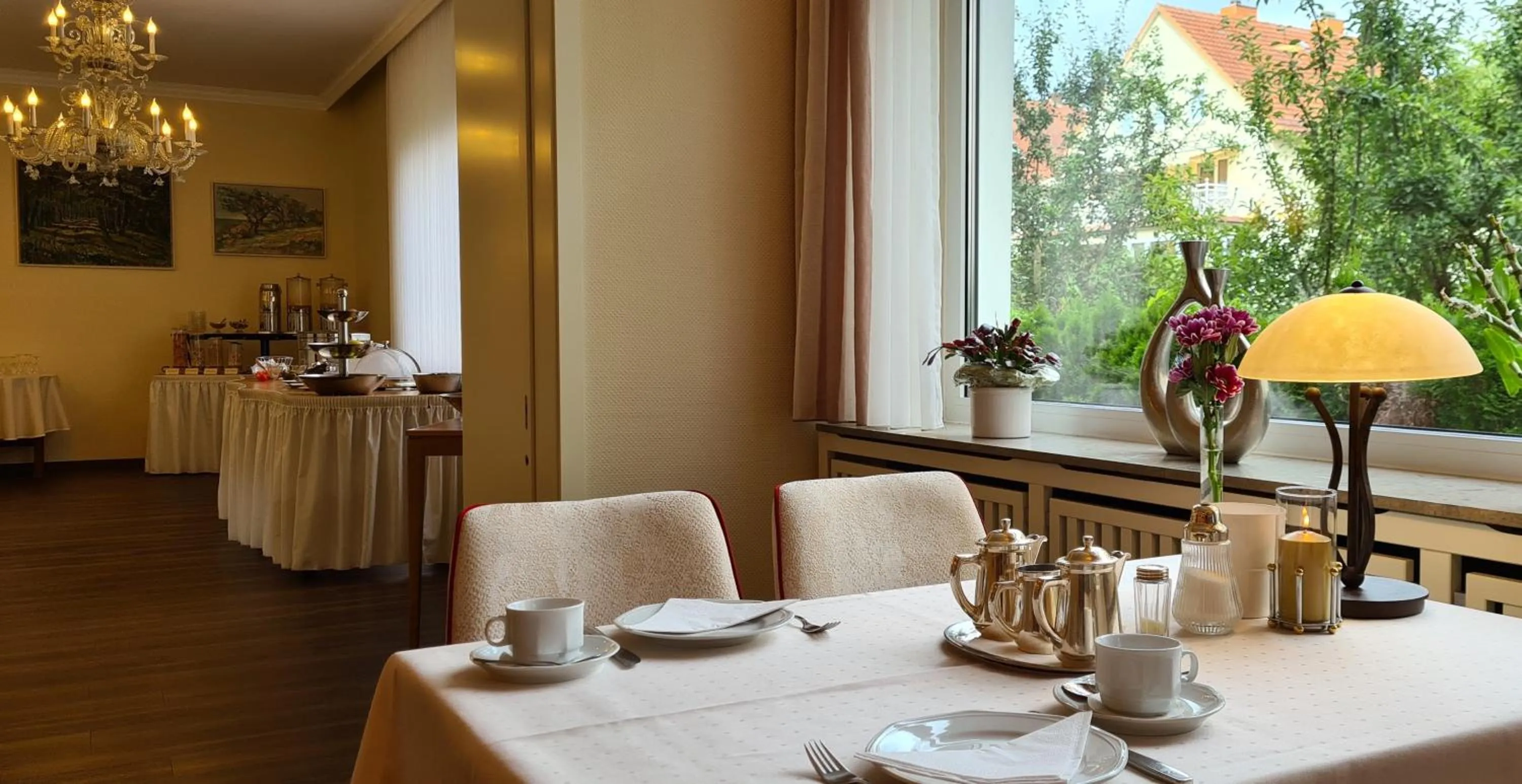 Restaurant/places to eat in Hotel Hessischer Hof