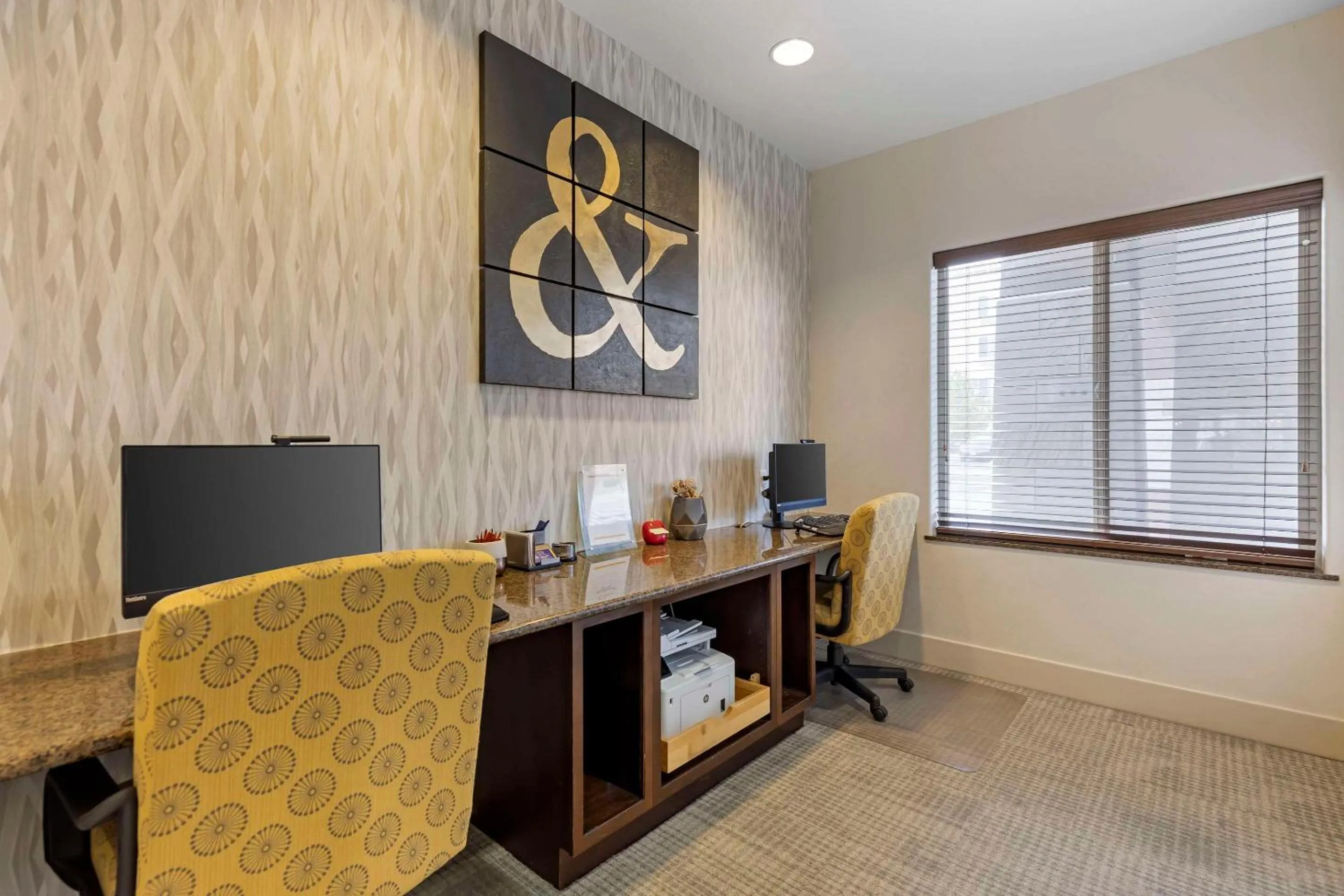 Business facilities in Comfort Inn & Suites Brighton Denver NE Medical Center