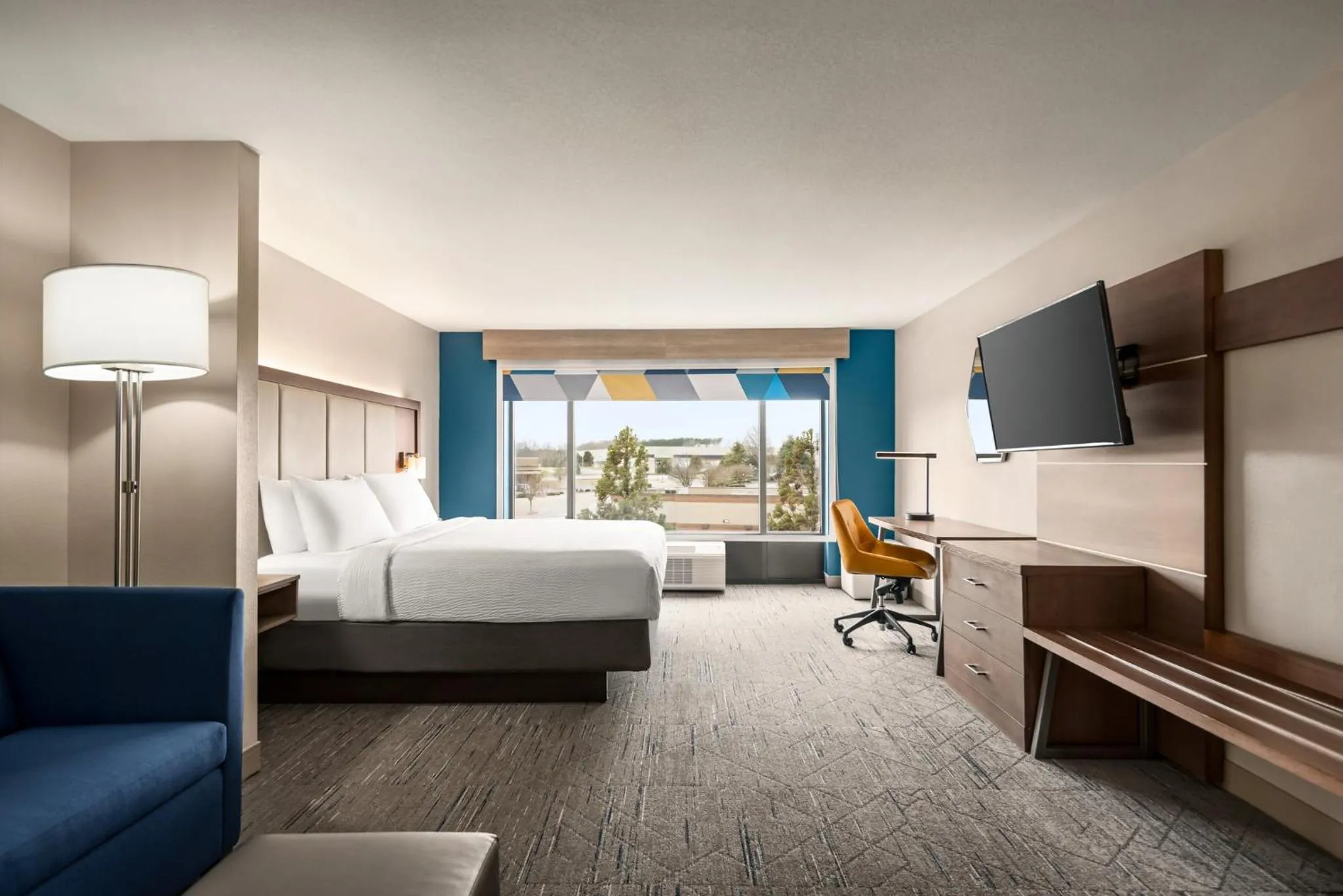 Photo of the whole room, Bed in Holiday Inn Express Hotel & Suites McDonough by IHG