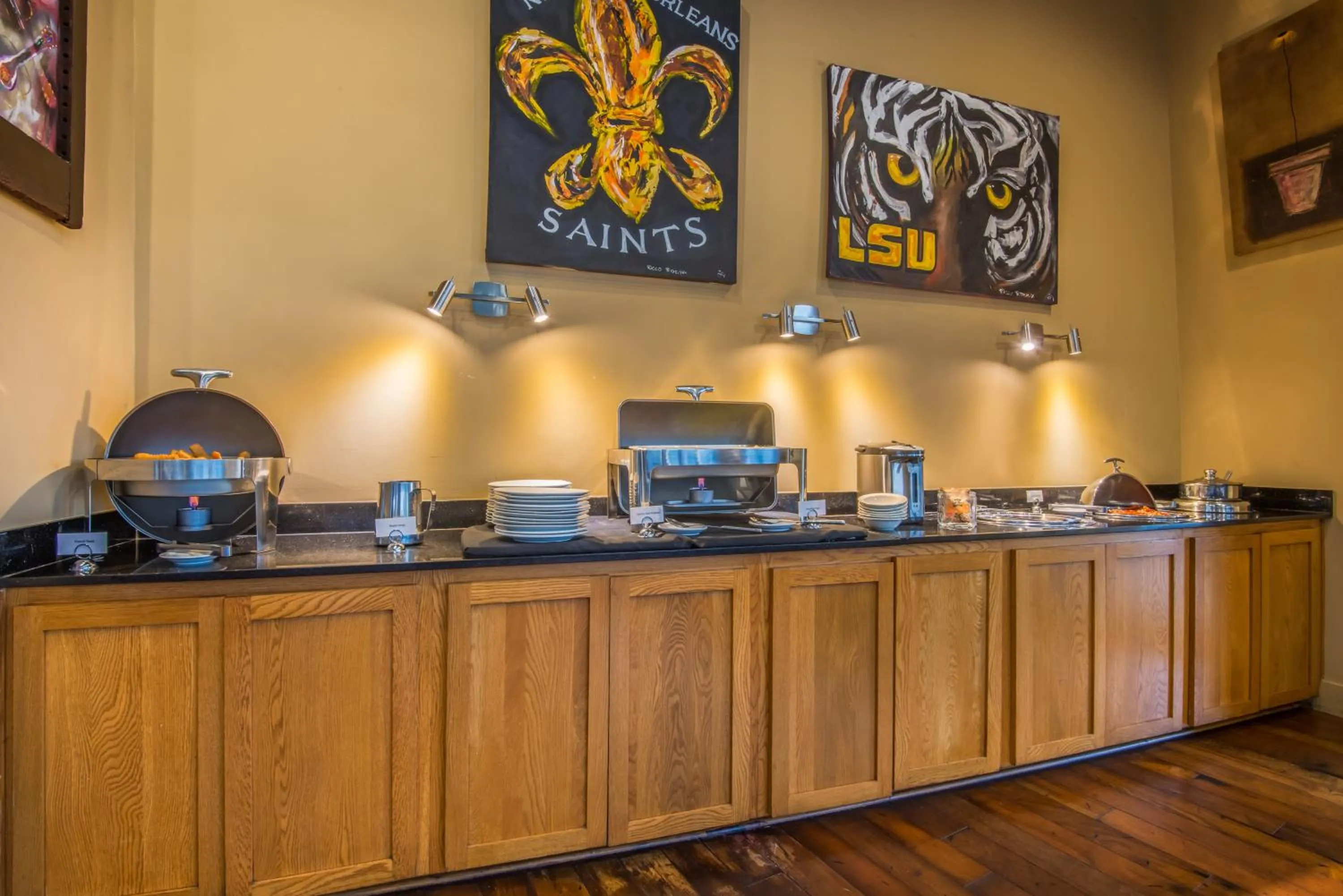 Restaurant/places to eat in Holiday Inn New Orleans West Bank Tower by IHG