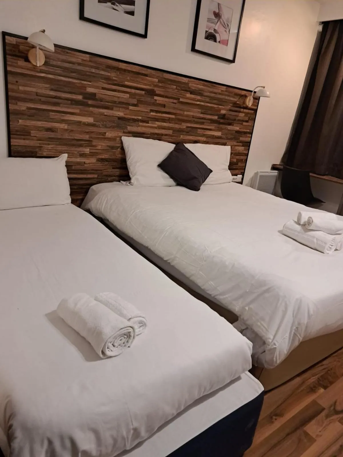 Bed in Resothel Group