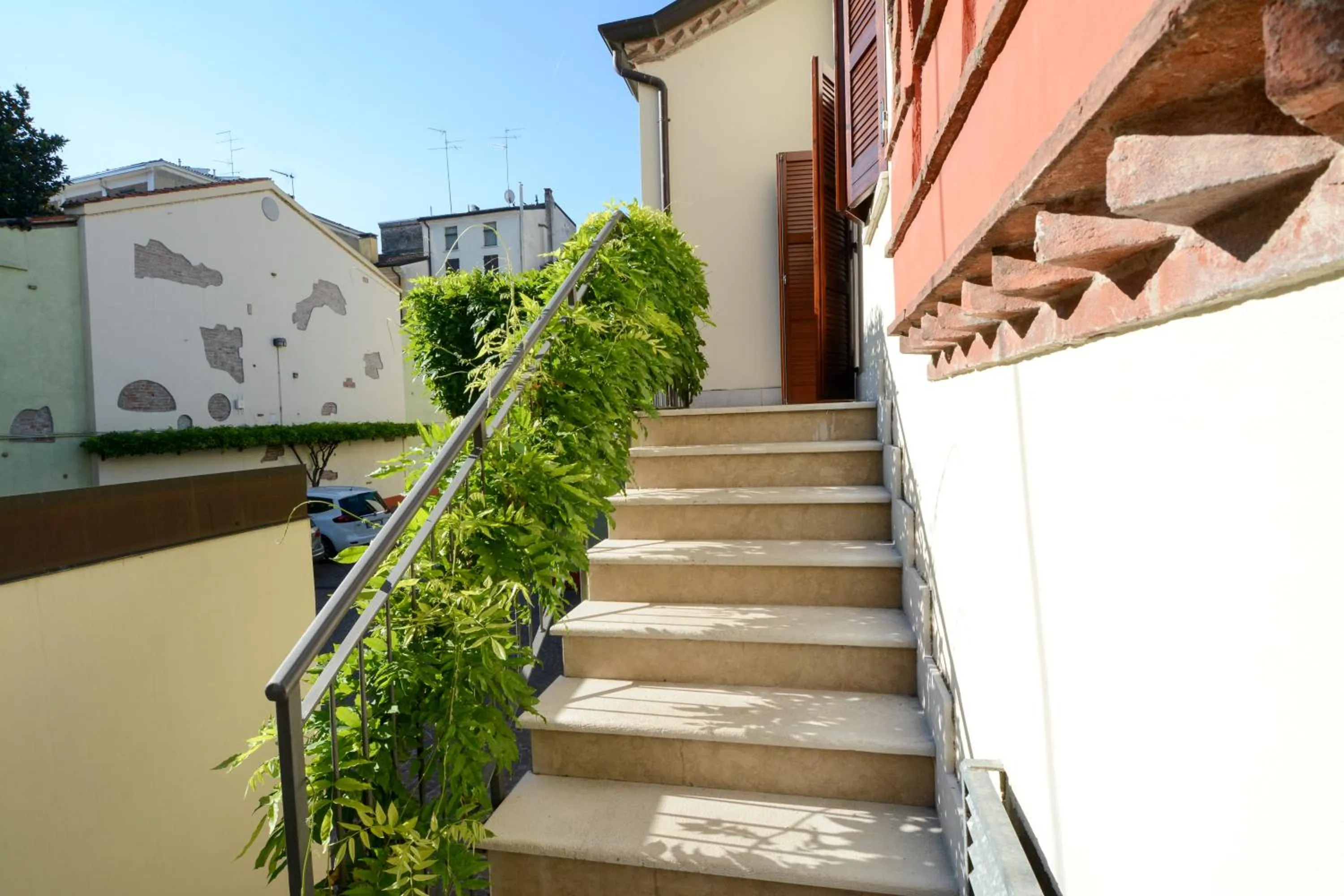 Landmark view in A Casa Dei Gonzaga, MantegnaHotels