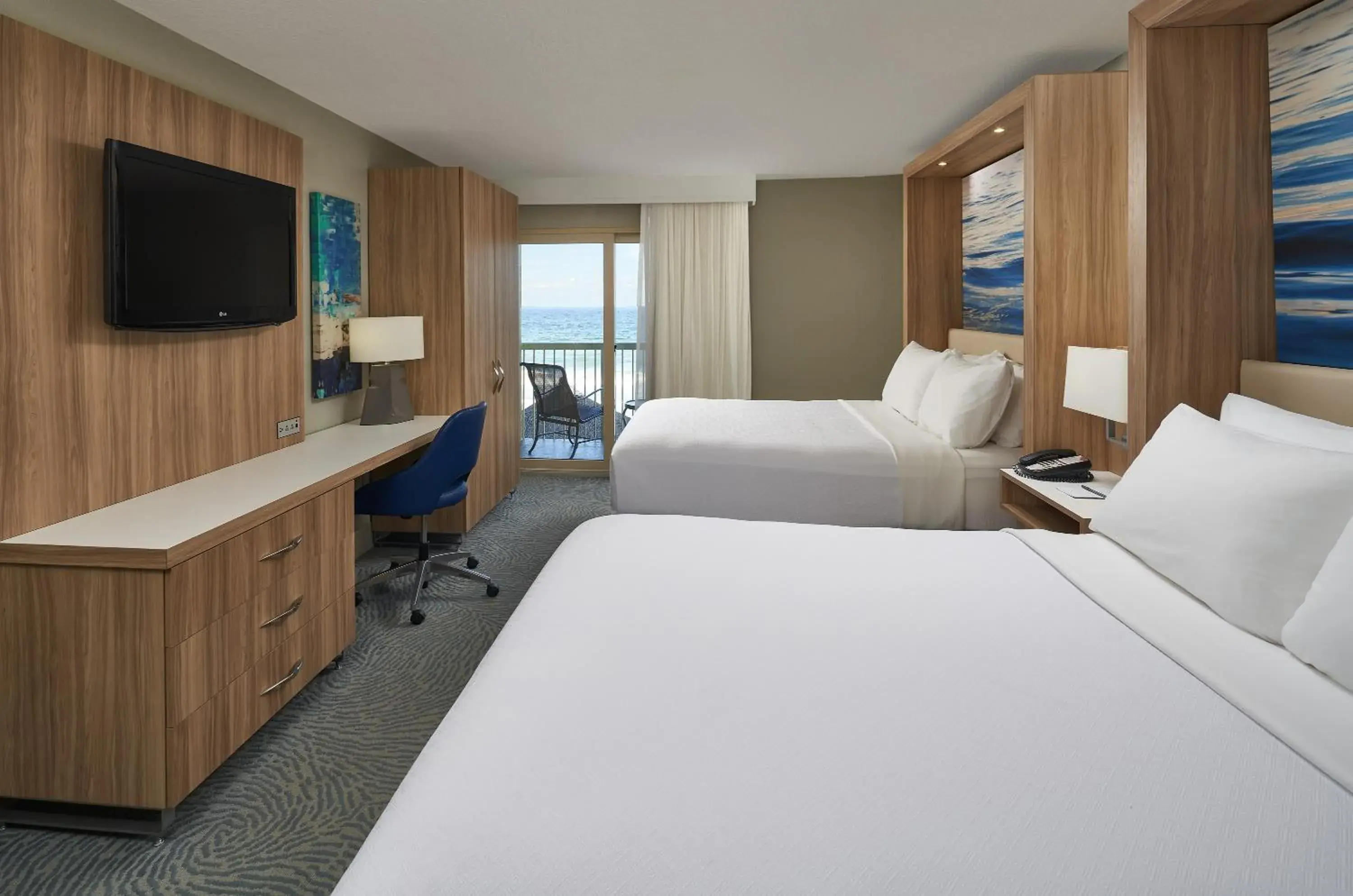 Bed in Crowne Plaza Melbourne-Oceanfront by IHG Bed in Crowne Plaza Melbourne-Oceanfront by IHG
