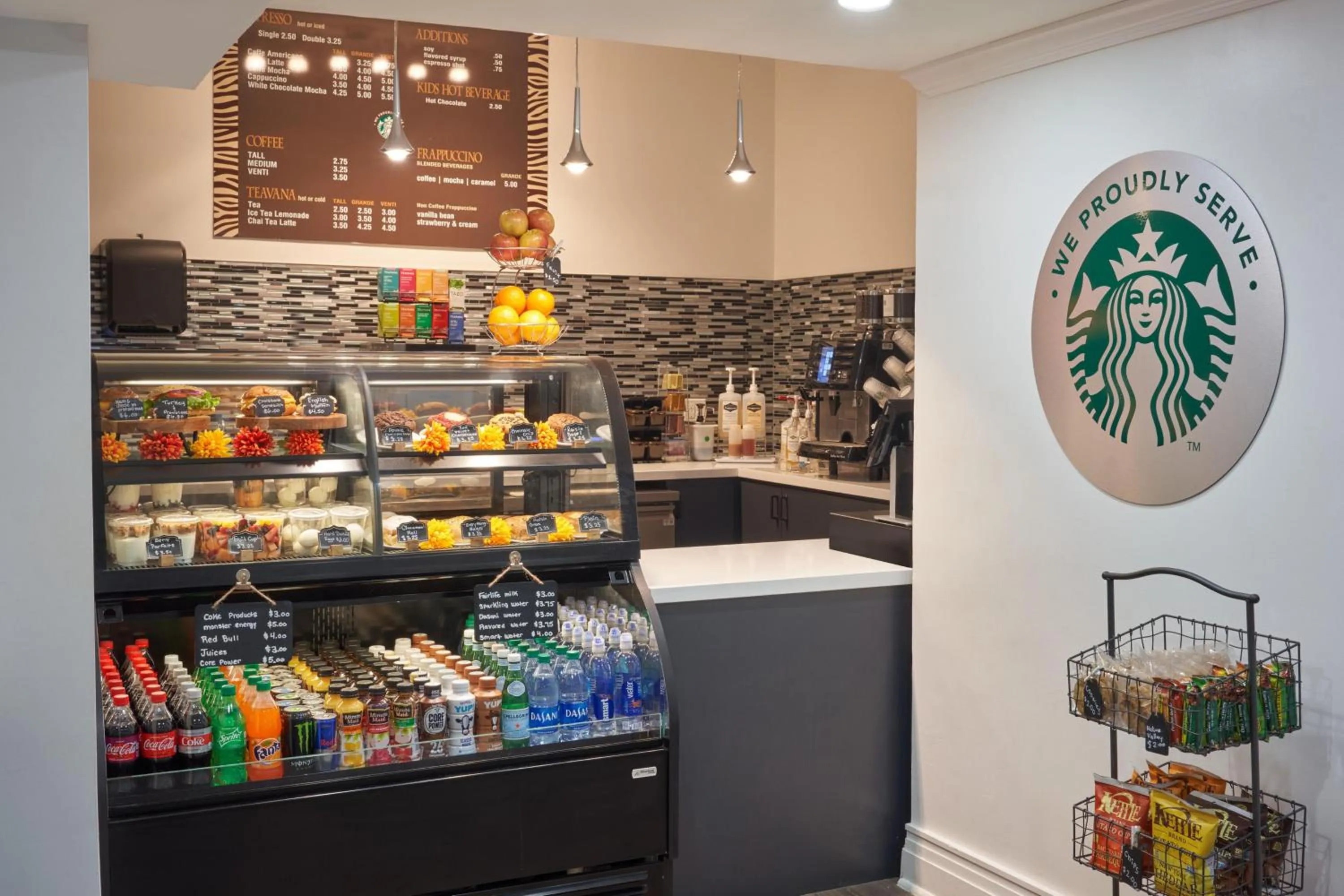 On-site shops in Crowne Plaza Melbourne-Oceanfront by IHG