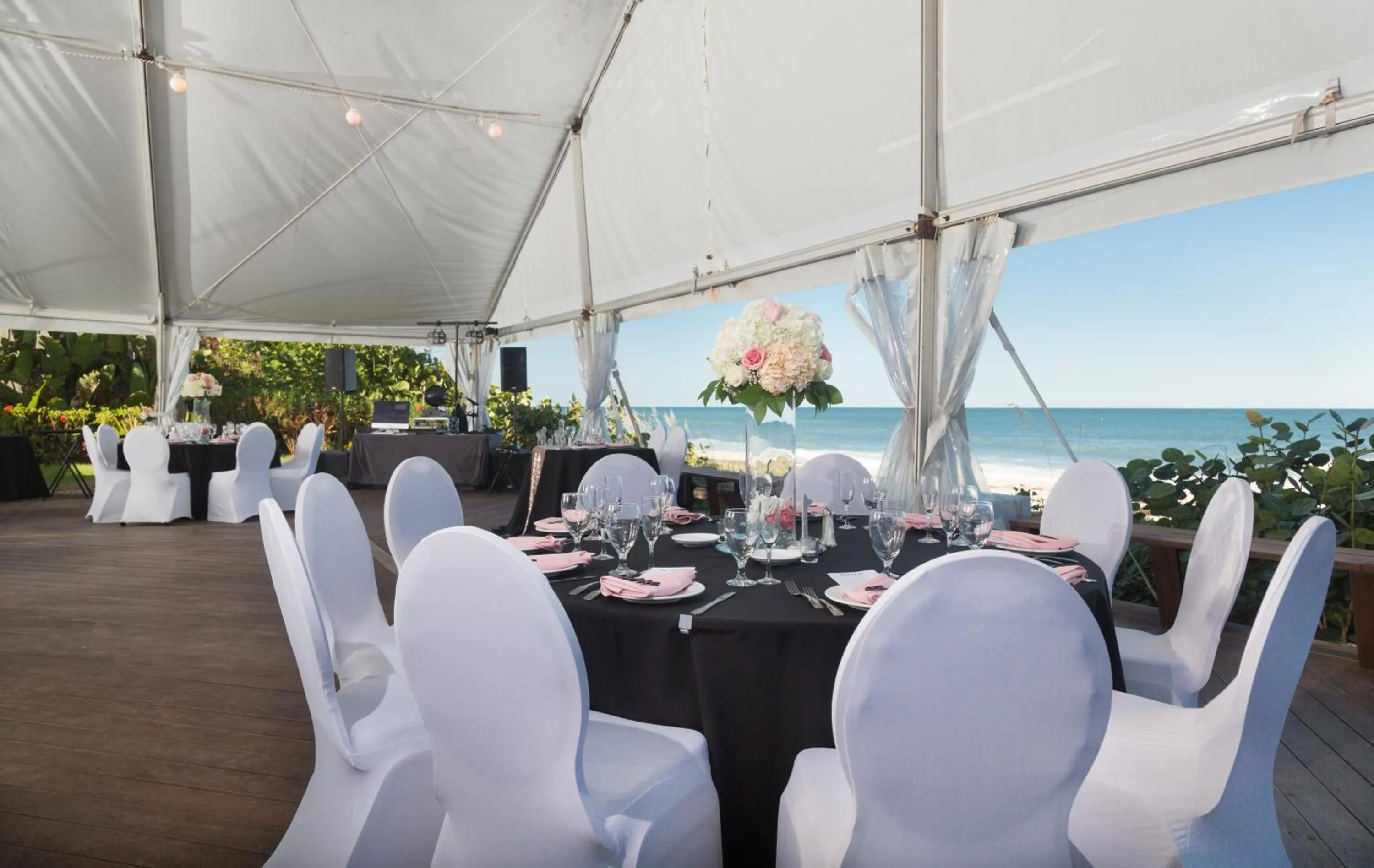 Meeting/conference room in Crowne Plaza Melbourne-Oceanfront by IHG