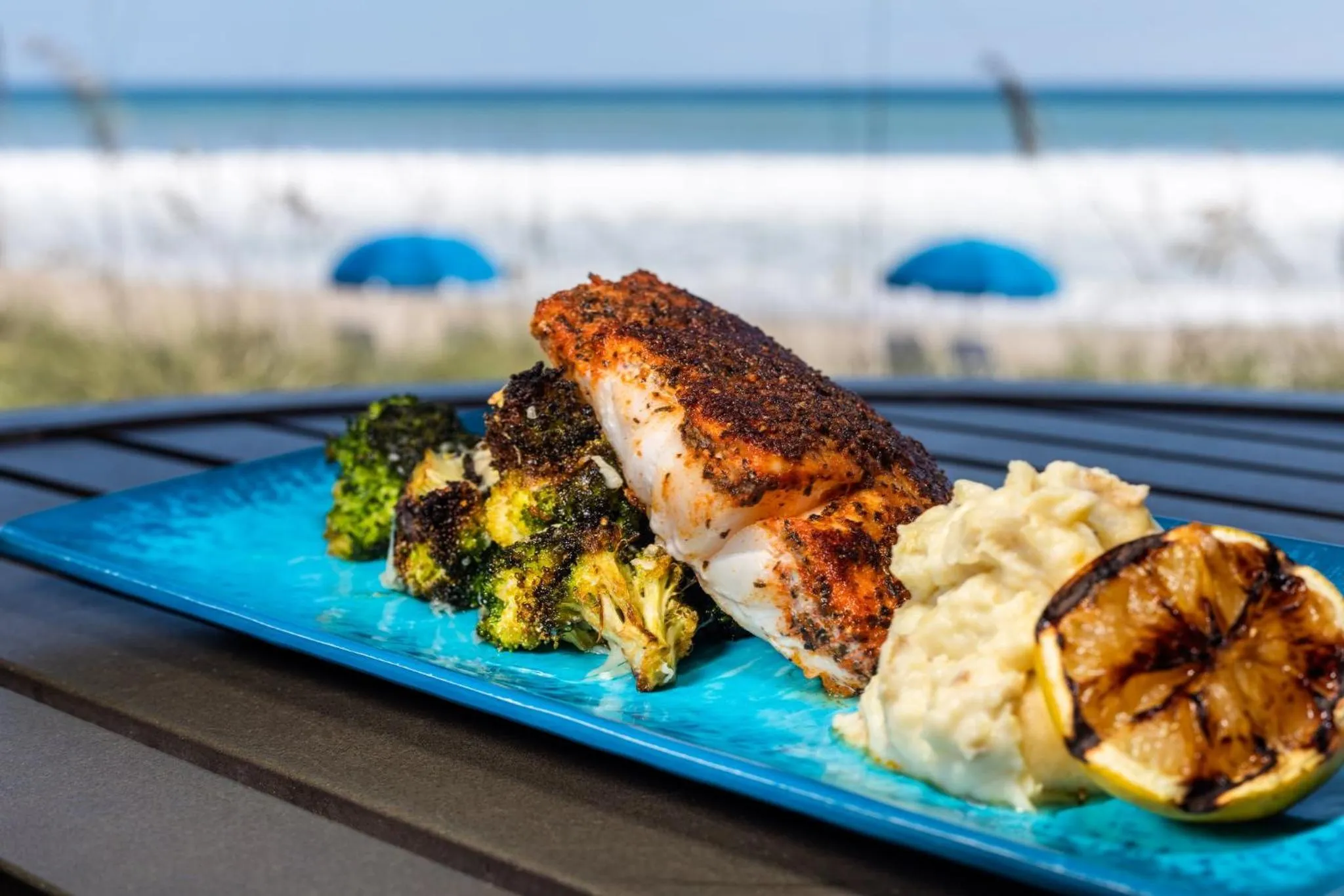 Restaurant/places to eat in Crowne Plaza Melbourne-Oceanfront by IHG