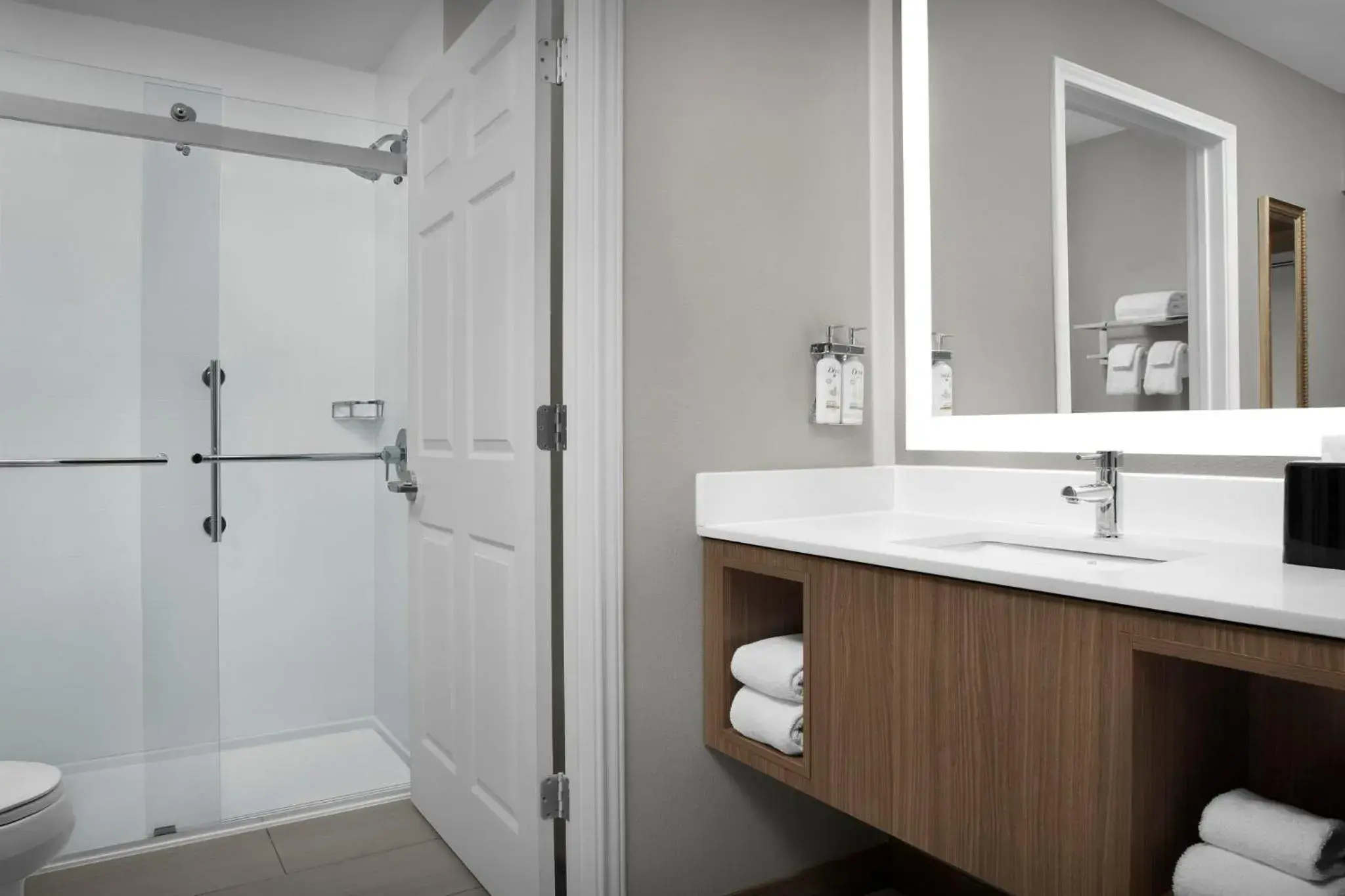 Two-Bedroom Suite - Non-Smoking in Staybridge Suites West Fort Worth by IHG Two-Bedroom Suite - Non-Smoking in Staybridge Suites West Fort Worth by IHG