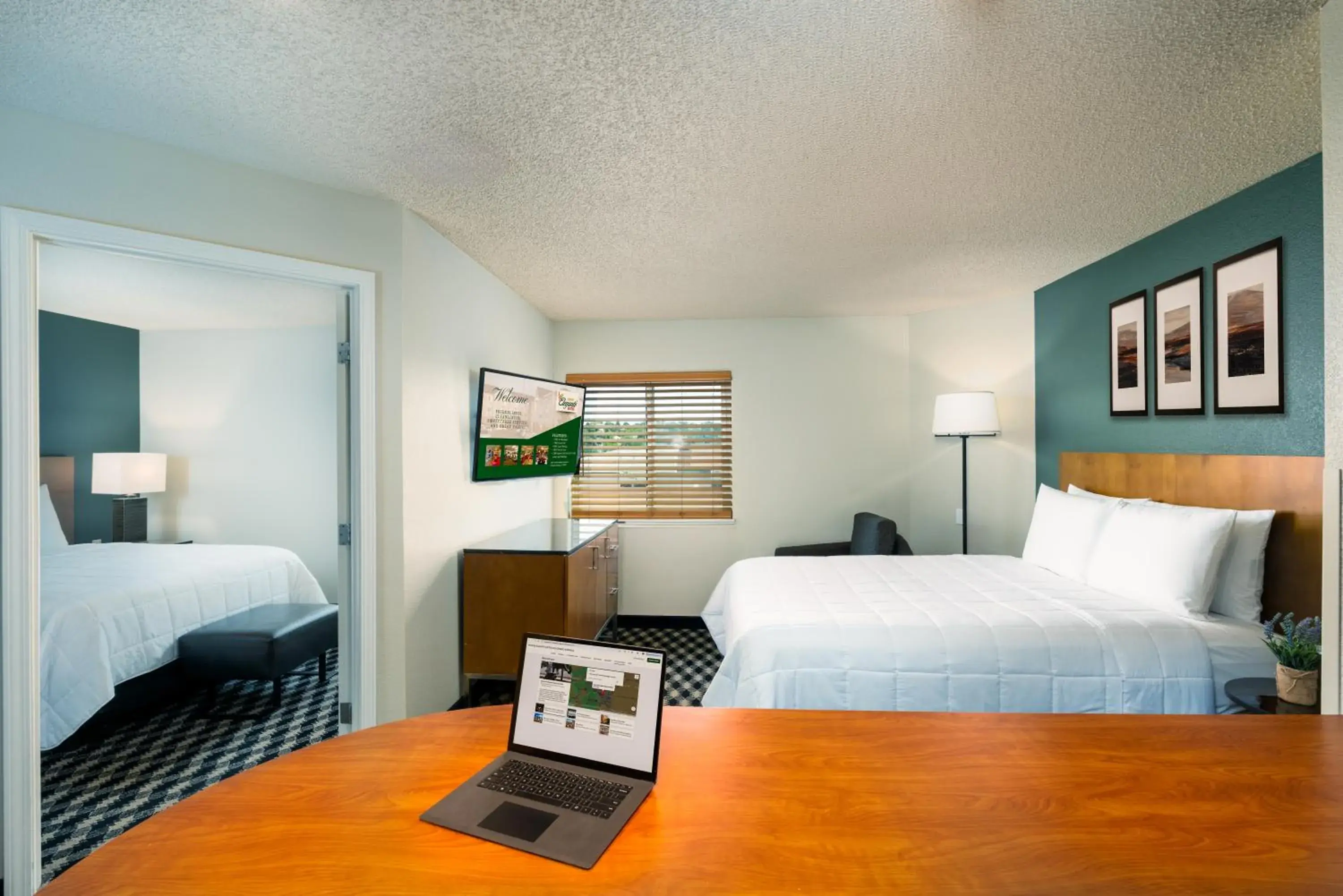 Family Suite in MCM Elegante Suites Family Suite in MCM Elegante Suites