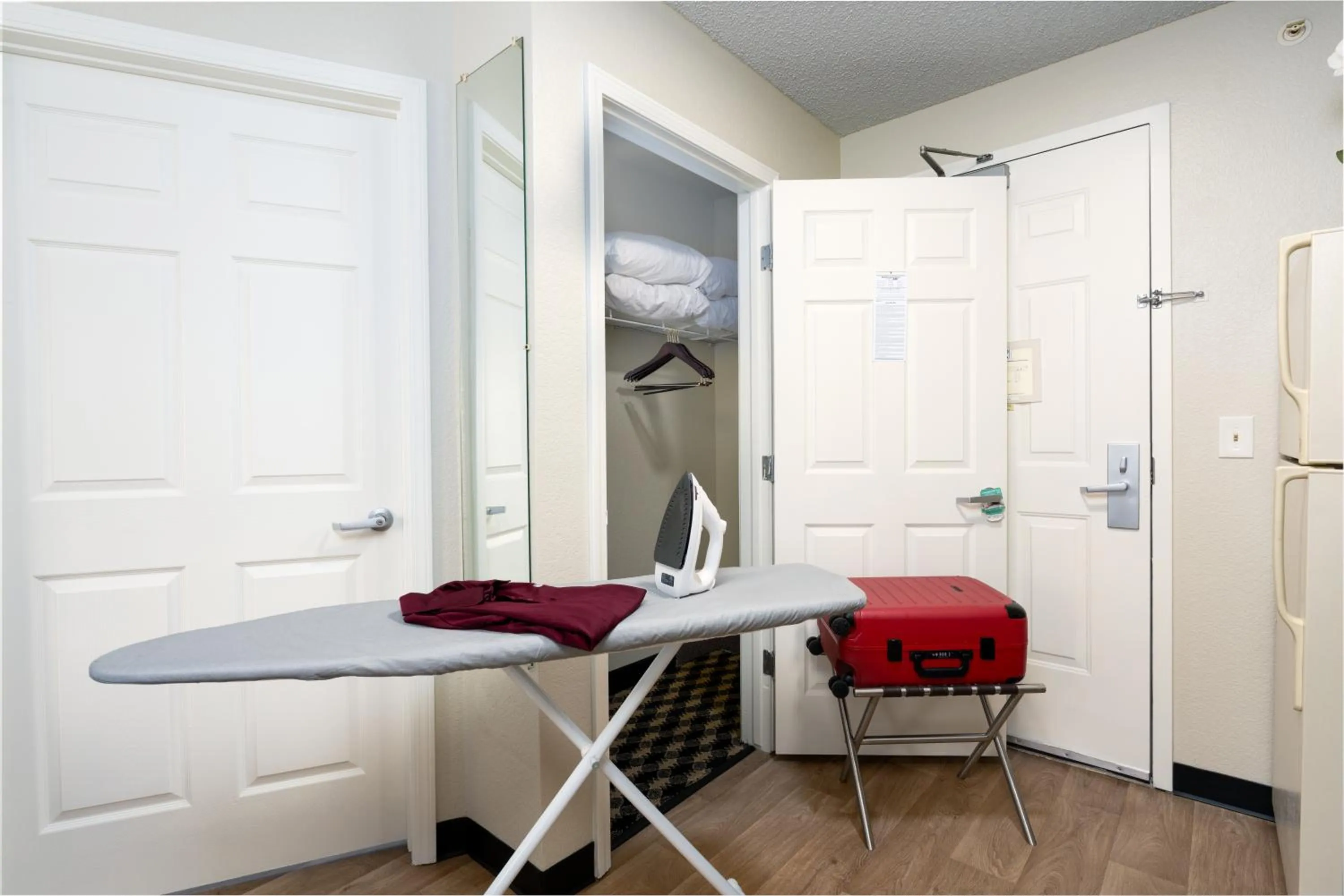 wardrobe in MCM Elegante Suites