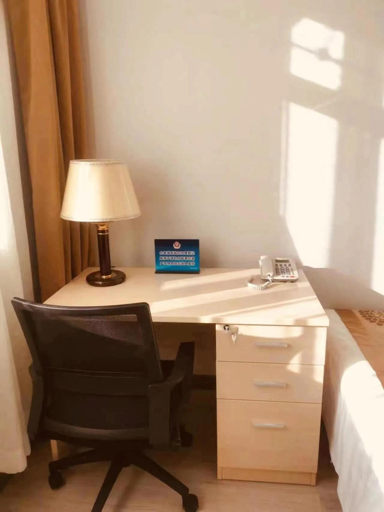 hair dresser, Bed in King Parkview Hotel