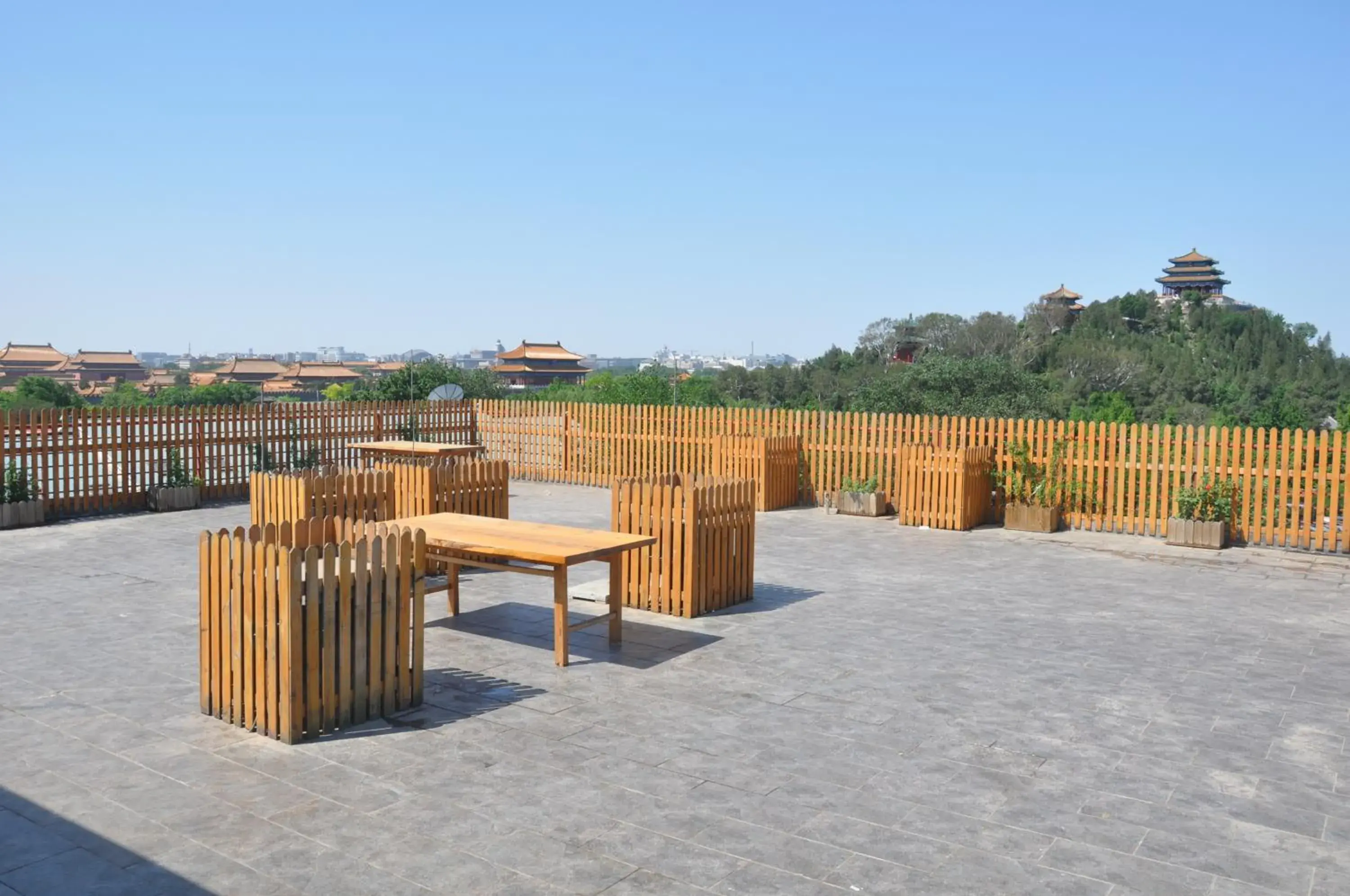 Patio in King Parkview Hotel Patio in King Parkview Hotel