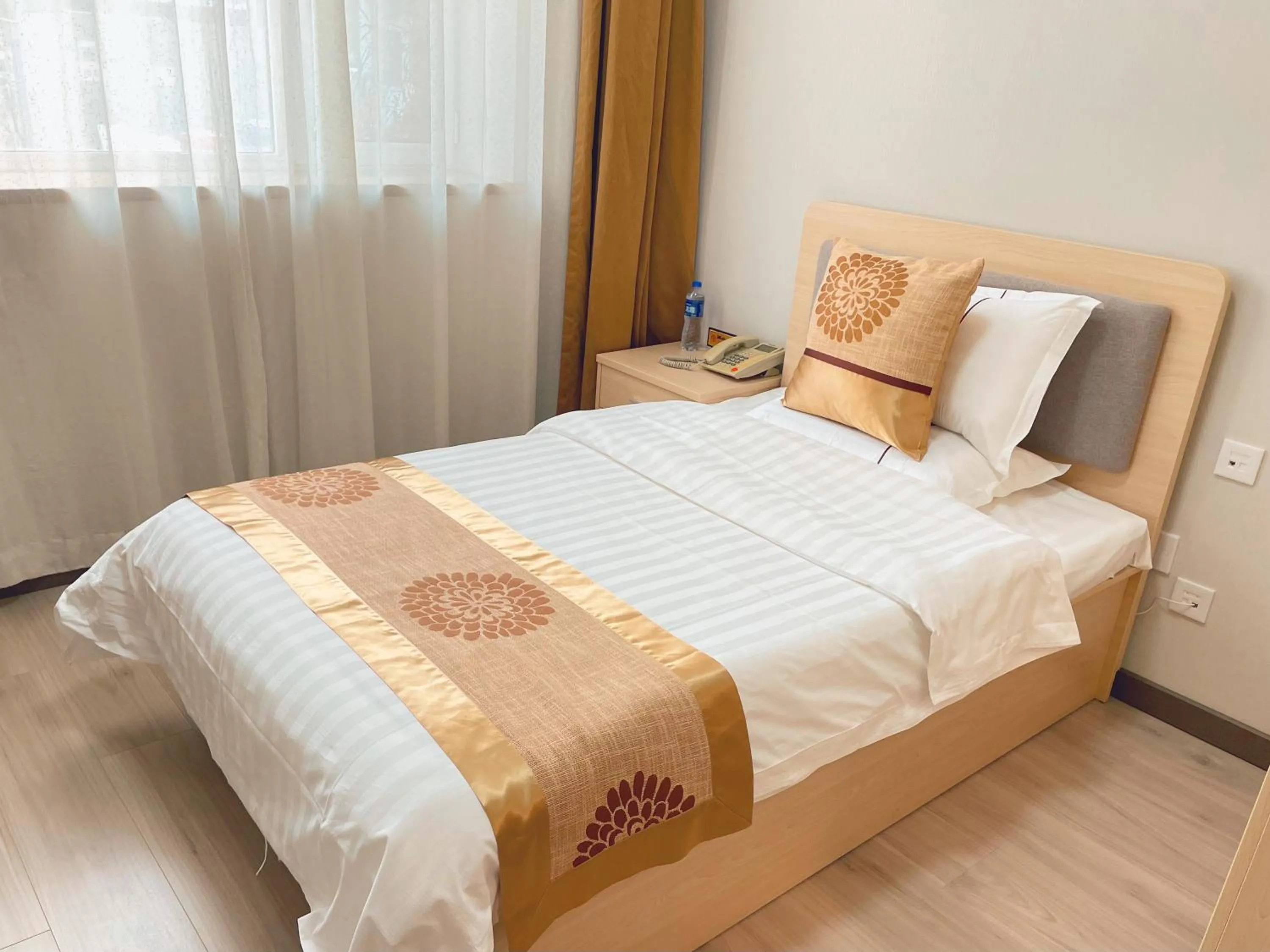 Bed in King Parkview Hotel