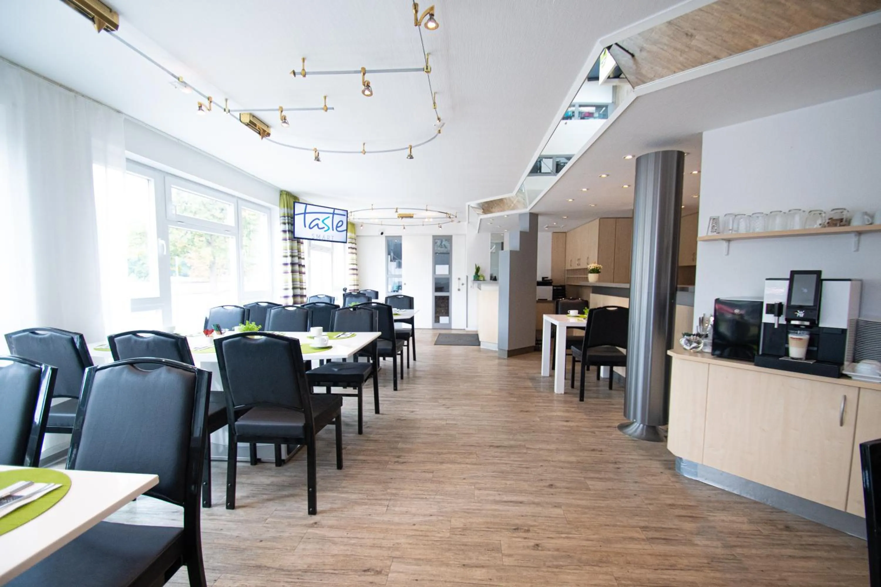 Breakfast in Taste Smart Hotel Backnang