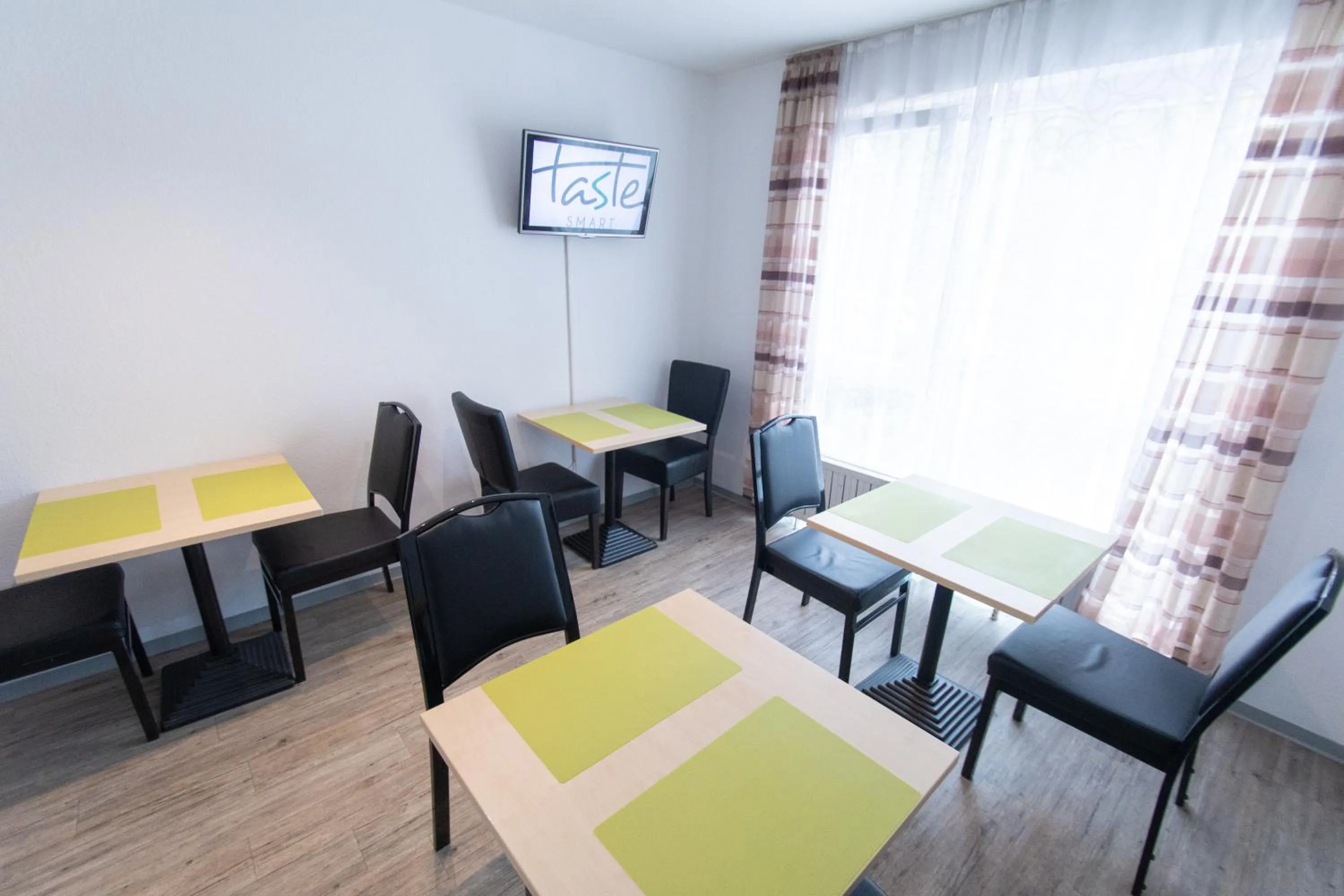 Lounge or bar in Taste Smart Hotel Backnang