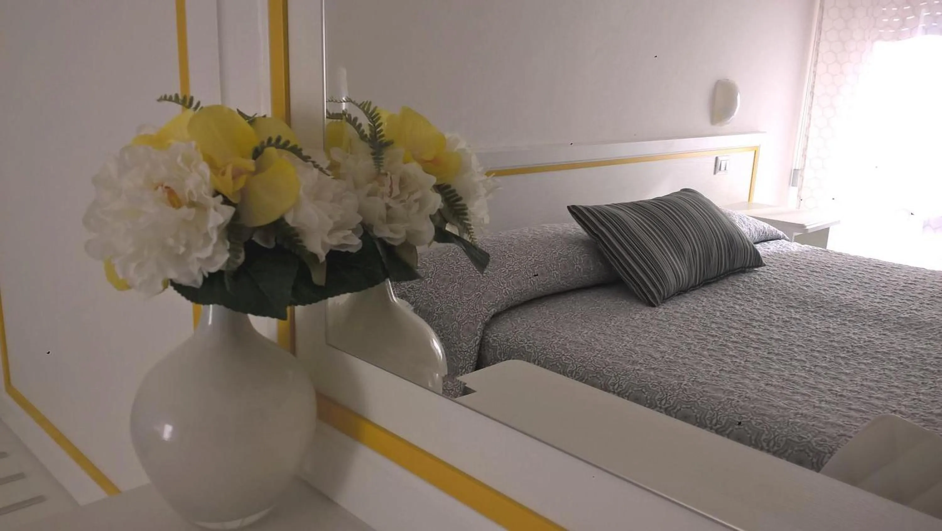 Decorative detail, Bed in Albergo Ester