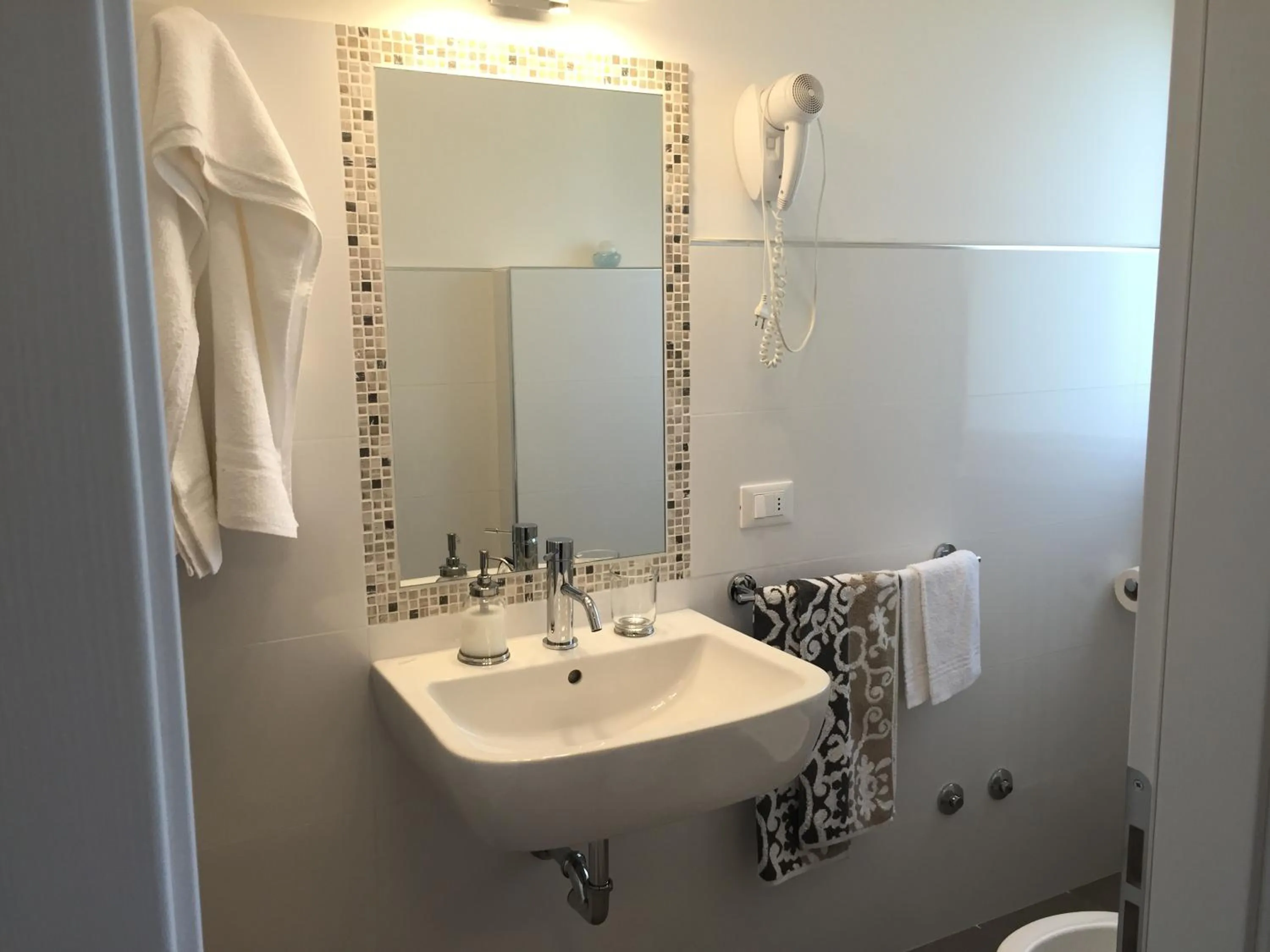 Bathroom in Albergo Ester