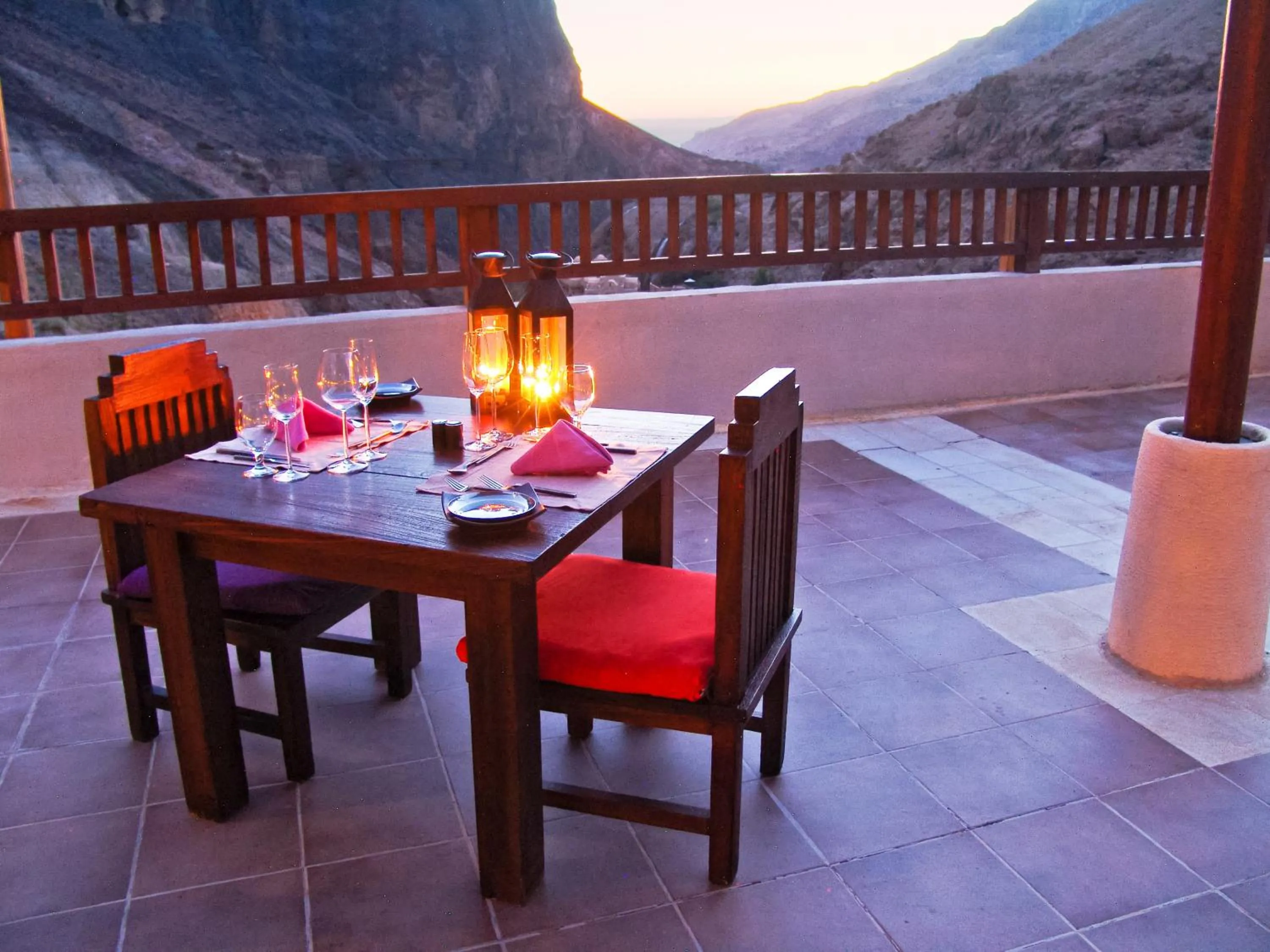 Restaurant/places to eat in Ma'in Hot Springs