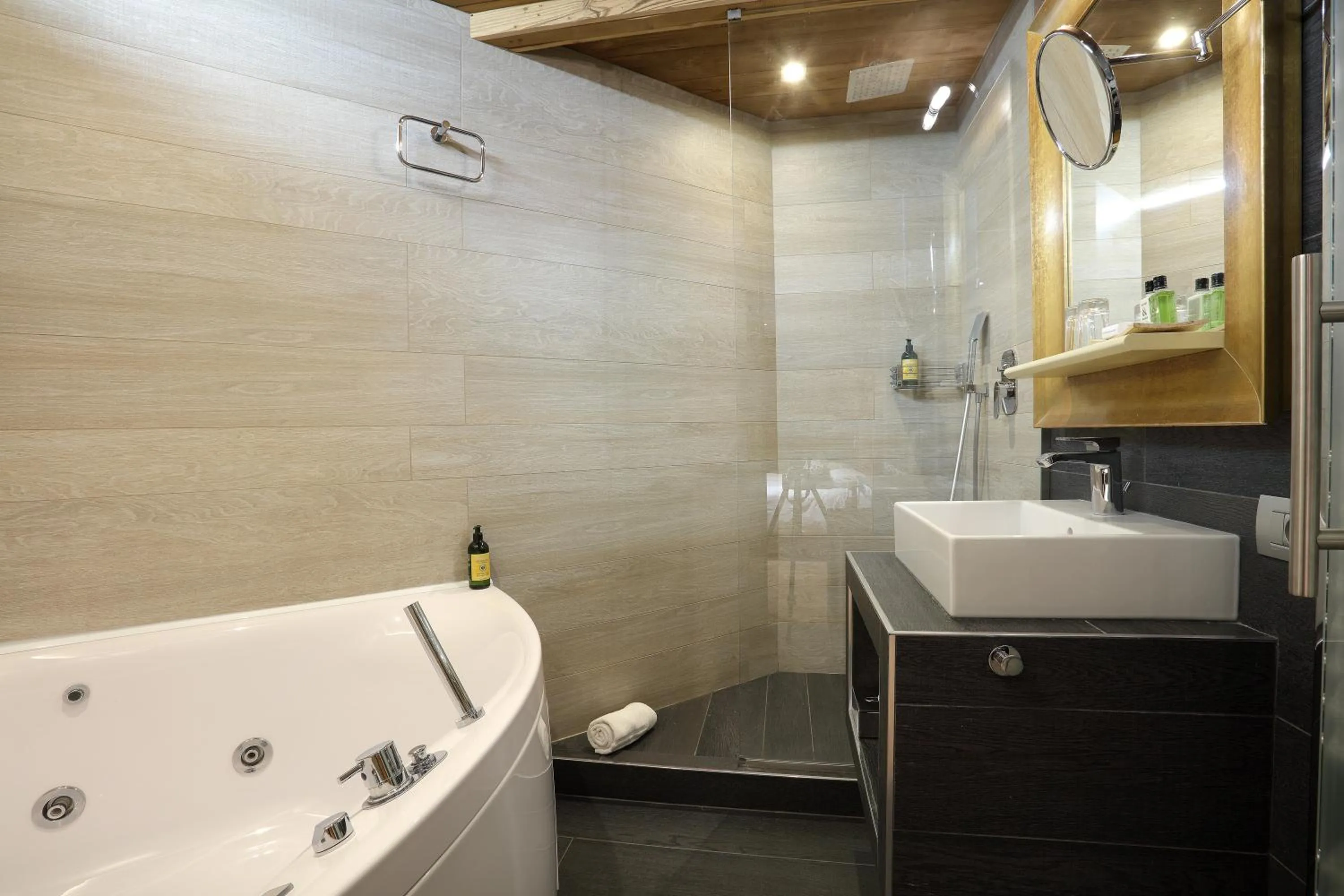 Hot Tub in Hotel 3 Vallées Val Thorens