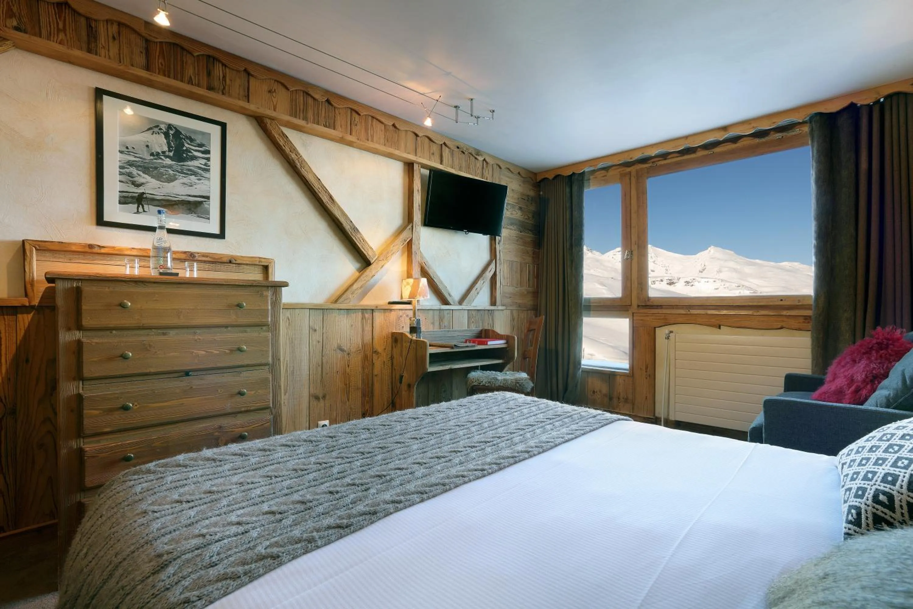 Bed in Hotel 3 Vallées Val Thorens