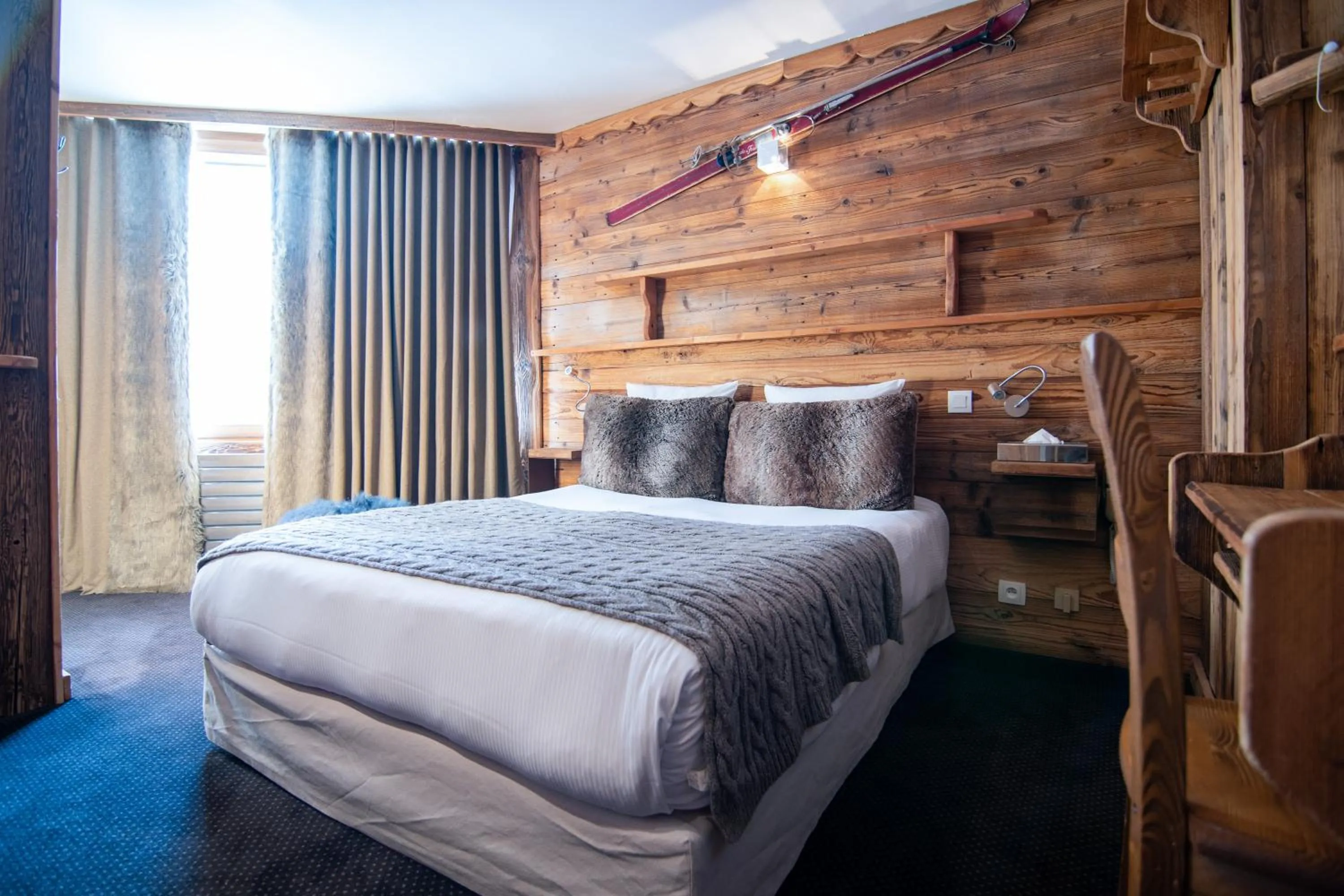 Bed in Hotel 3 Vallées Val Thorens