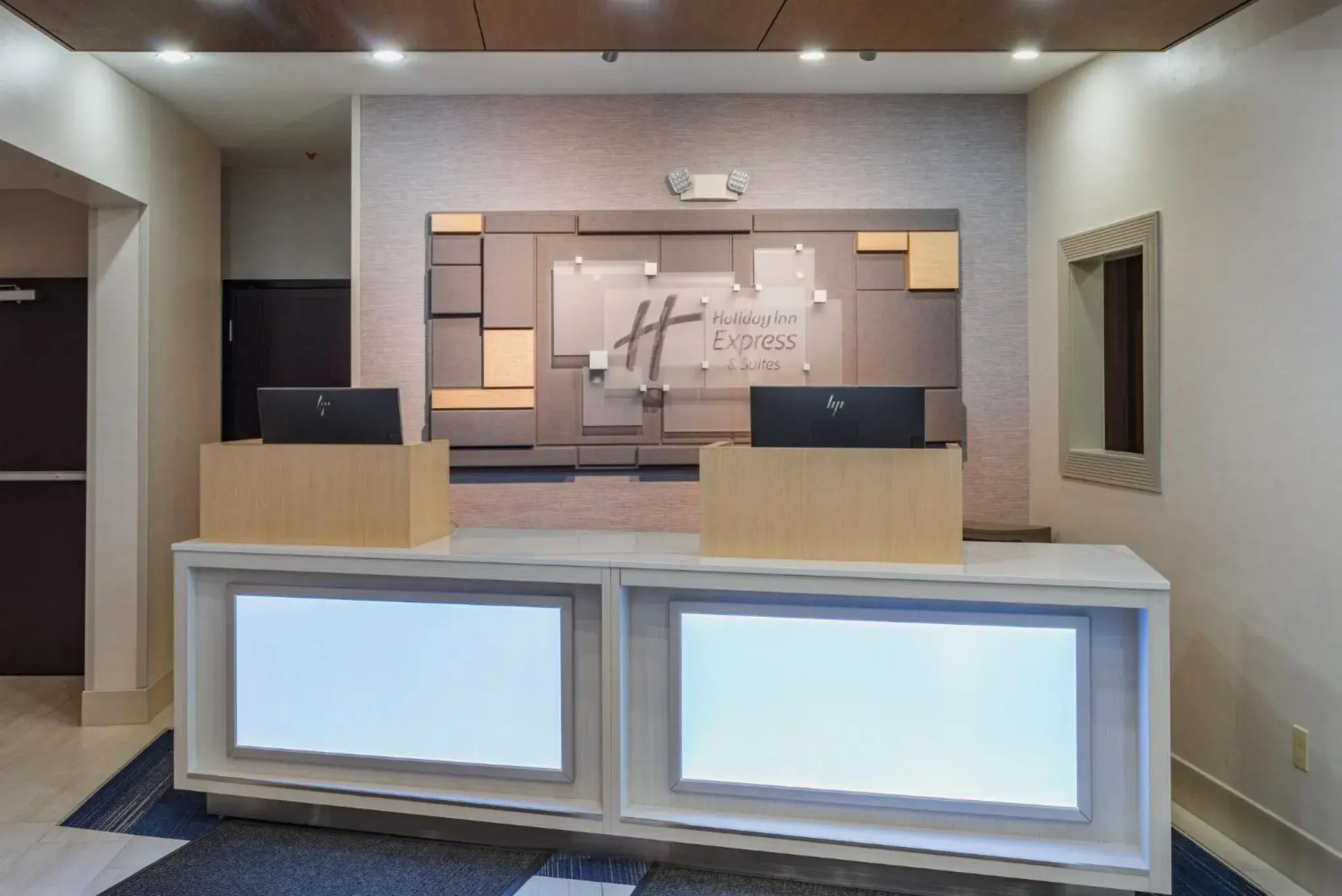 Property building in Holiday Inn Express Hotel & Suites Swansea by IHG Property building in Holiday Inn Express Hotel & Suites Swansea by IHG