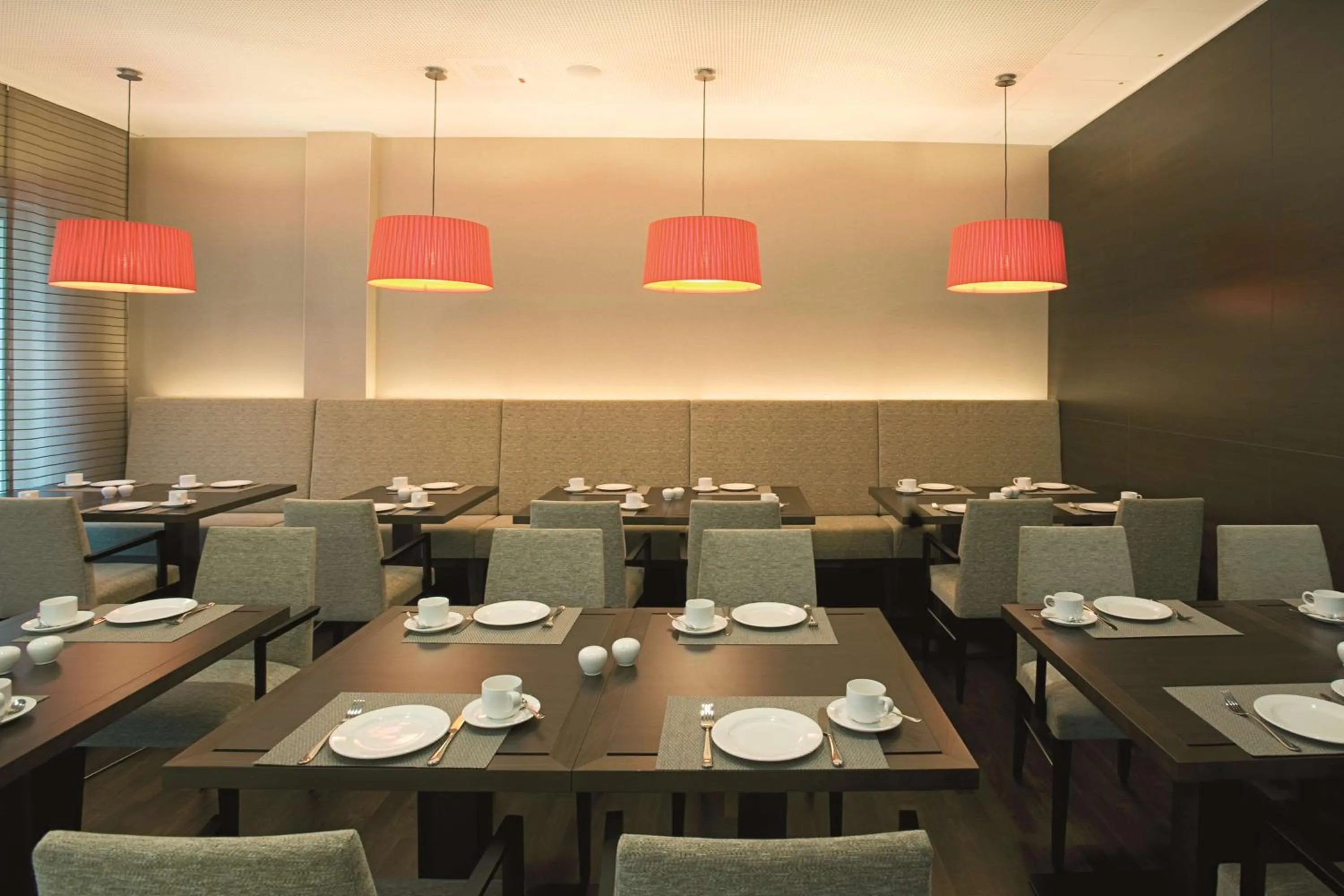 Restaurant/places to eat in NH Berlin Potsdamer Platz