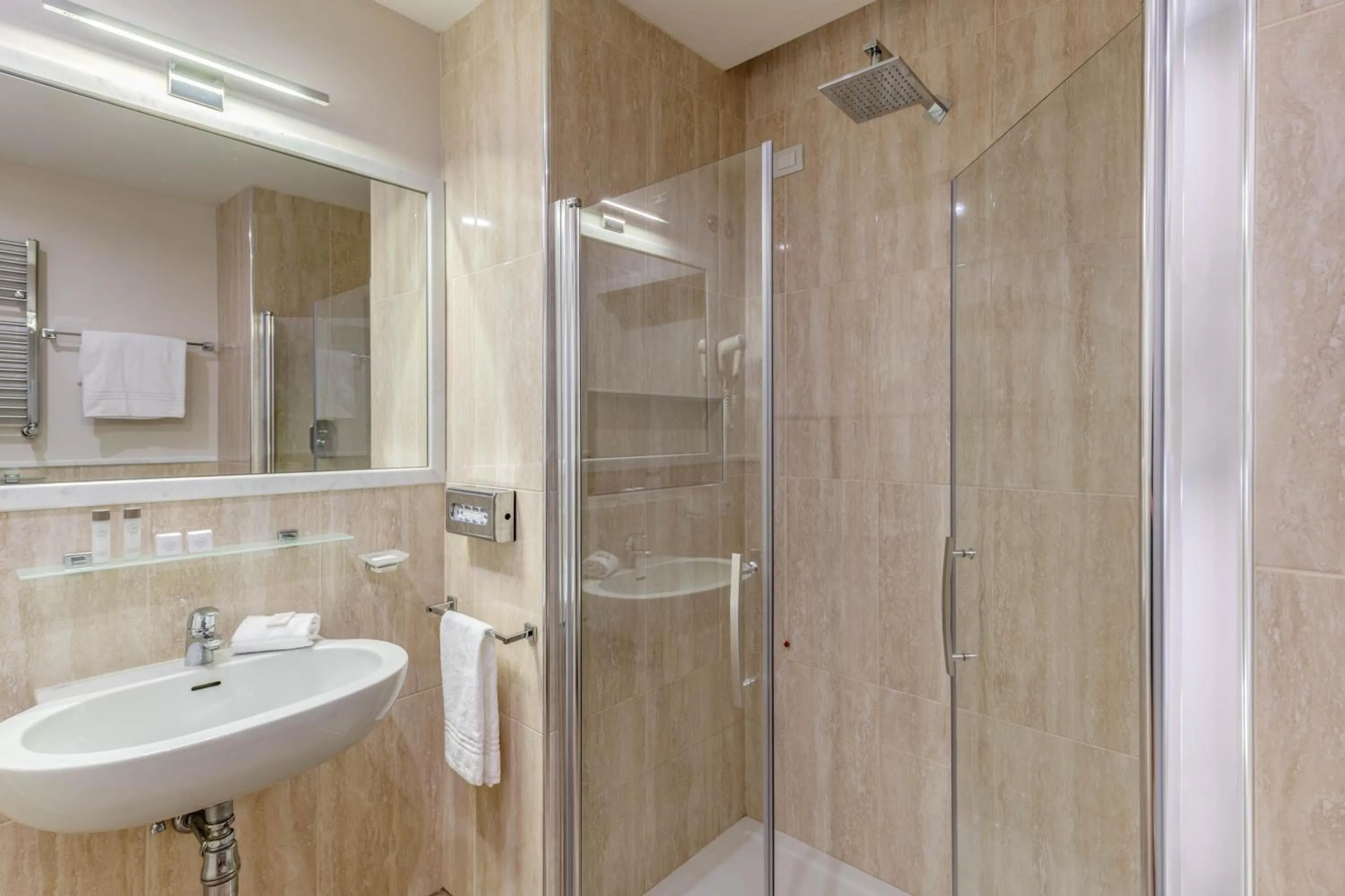 Bathroom in Grand Hotel & Riviera