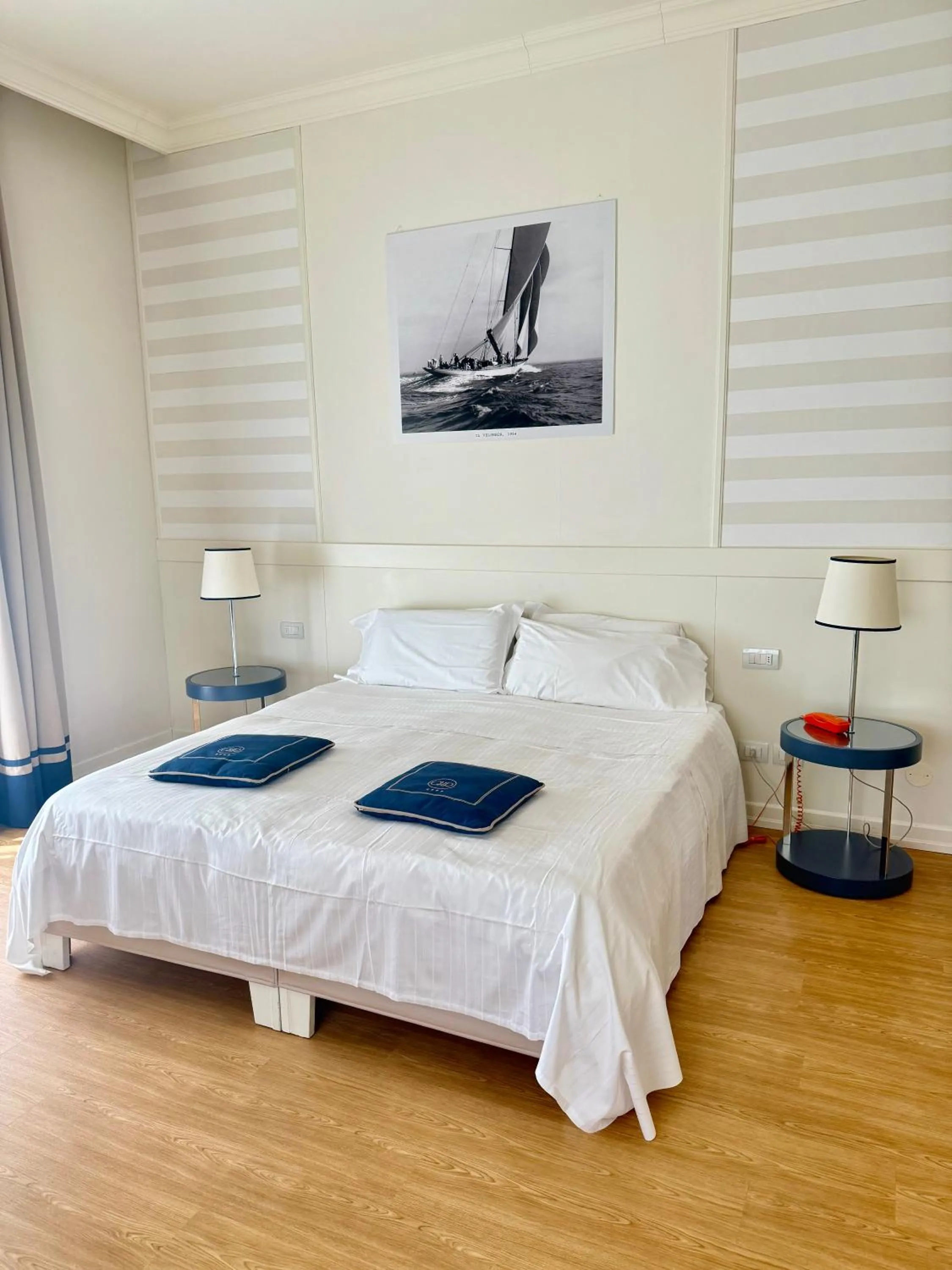 Bedroom, Bed in Grand Hotel & Riviera