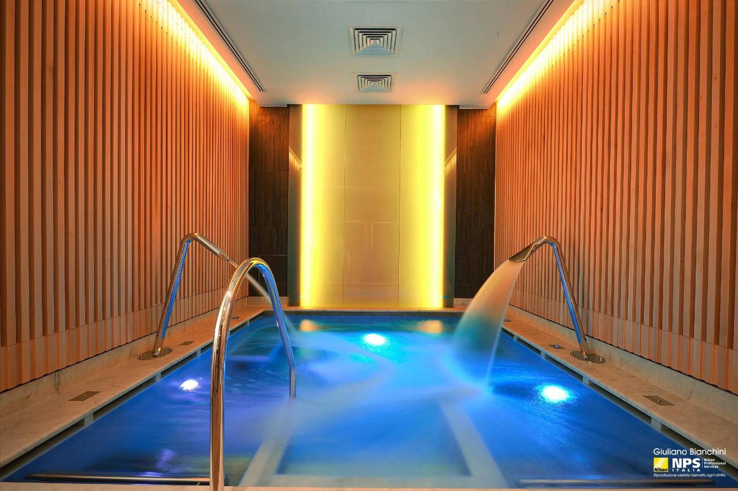Hot Tub in Grand Hotel & Riviera