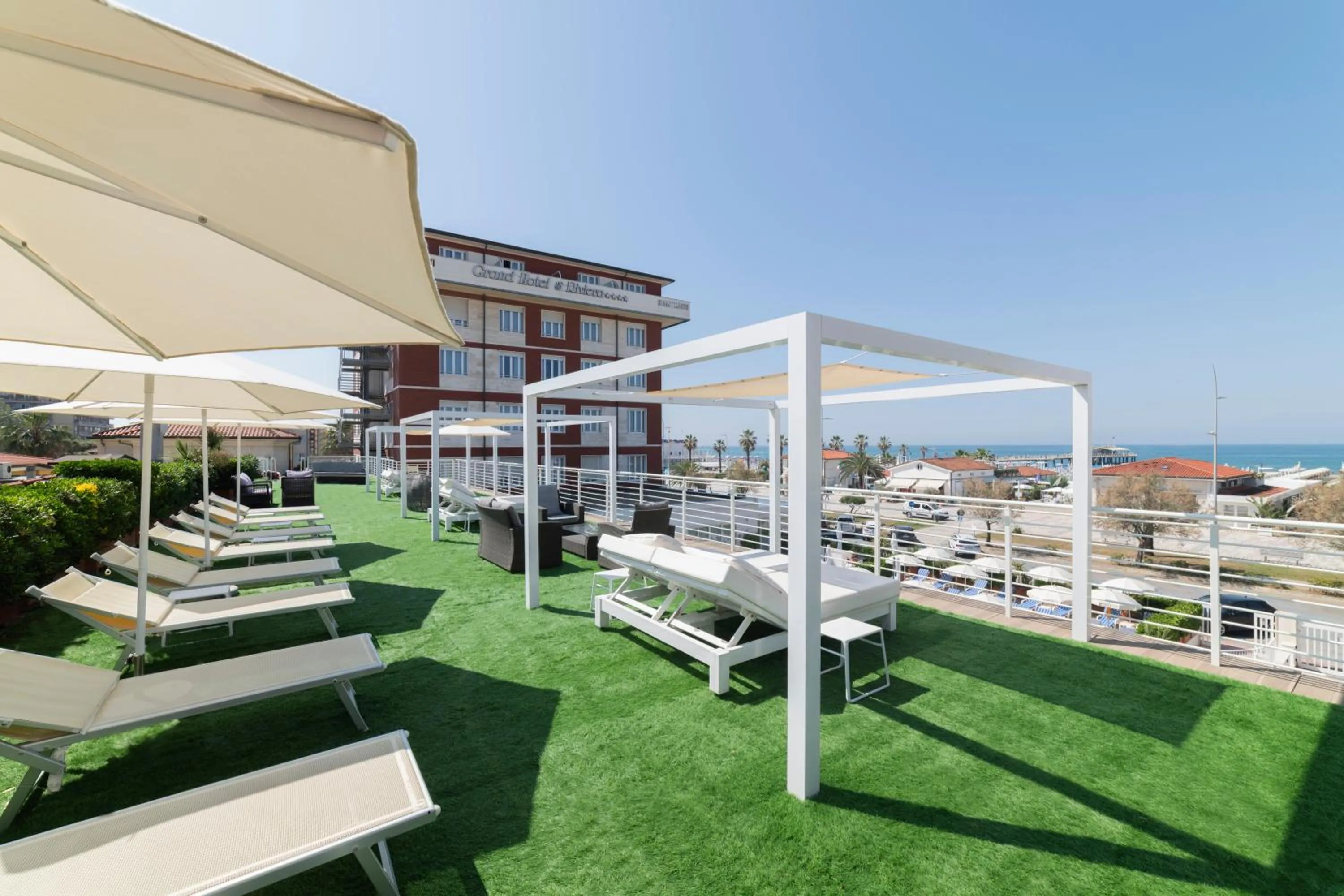 Solarium in Grand Hotel & Riviera
