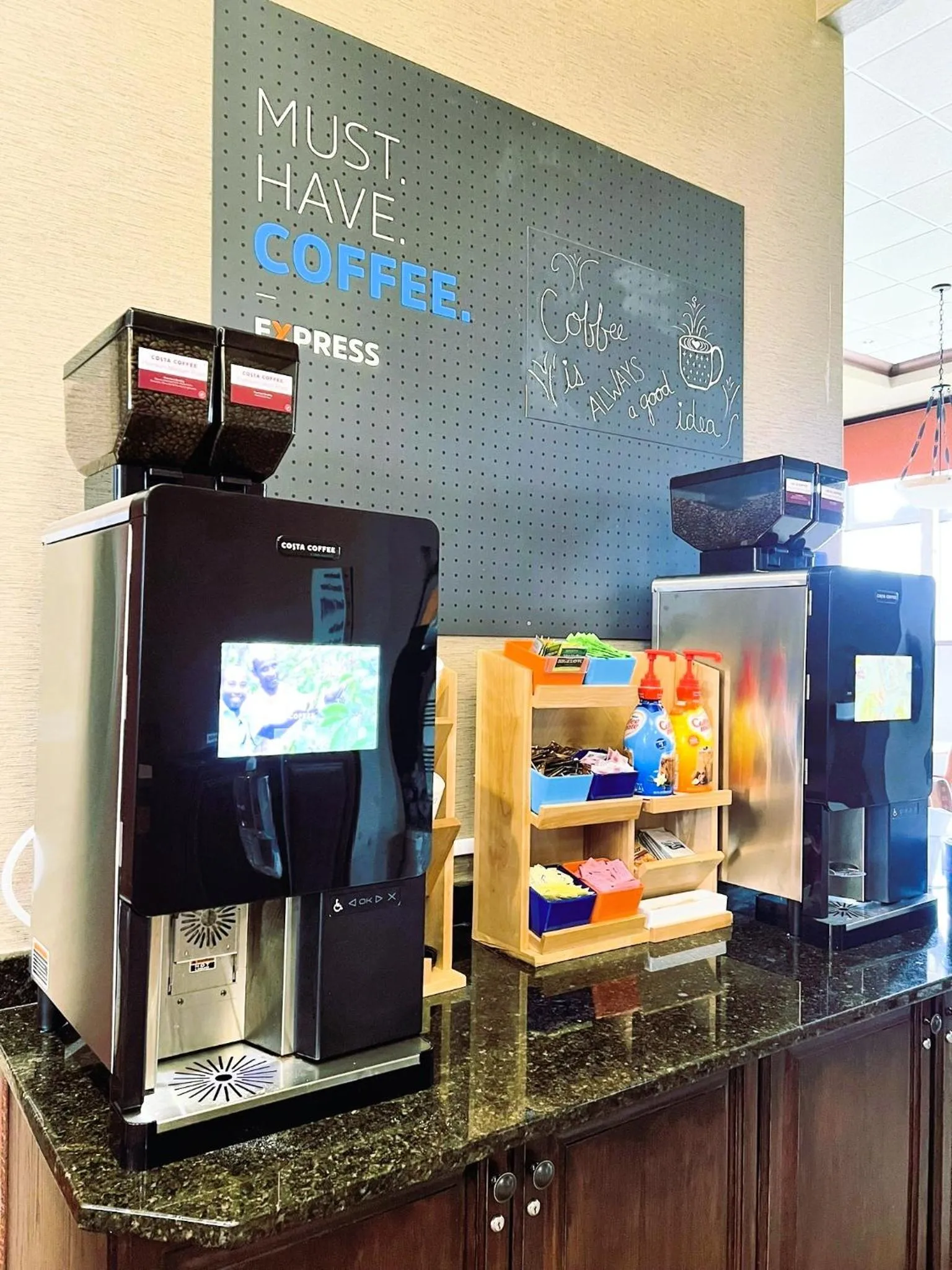 Coffee/tea facilities in Holiday Inn Express Hotel & Suites Portland-Northwest Downtown by IHG