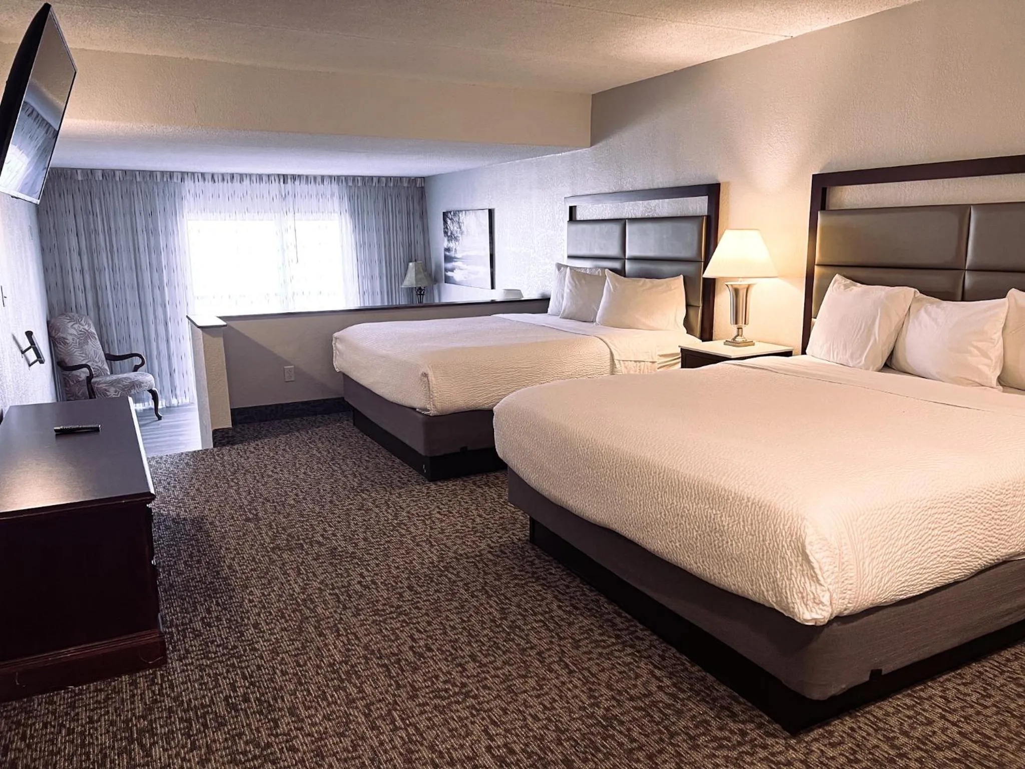 TV and multimedia in Georgian Lakeside Resort